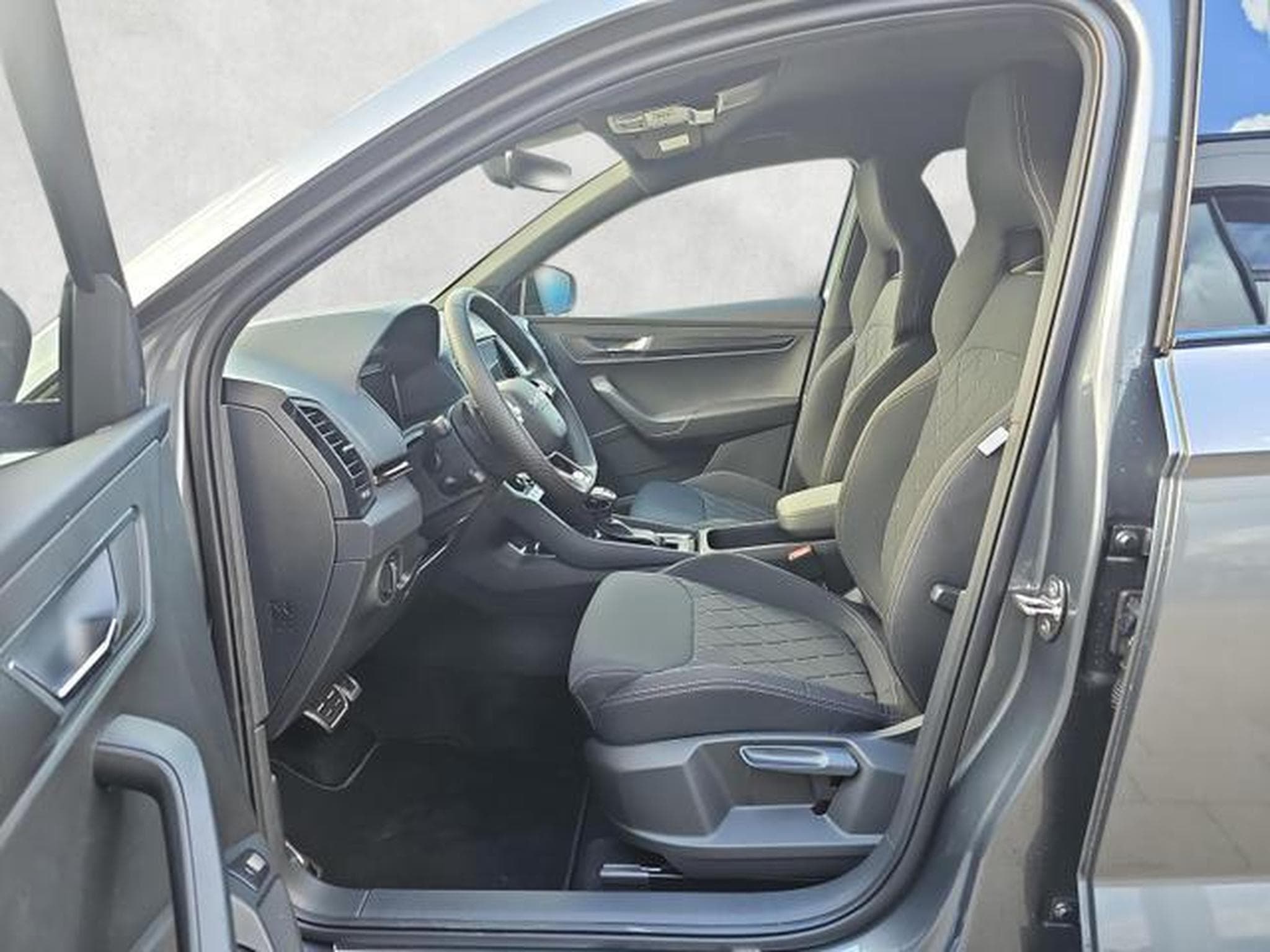 Skoda Karoq Sportline 4x4 (2026) - Foto 9