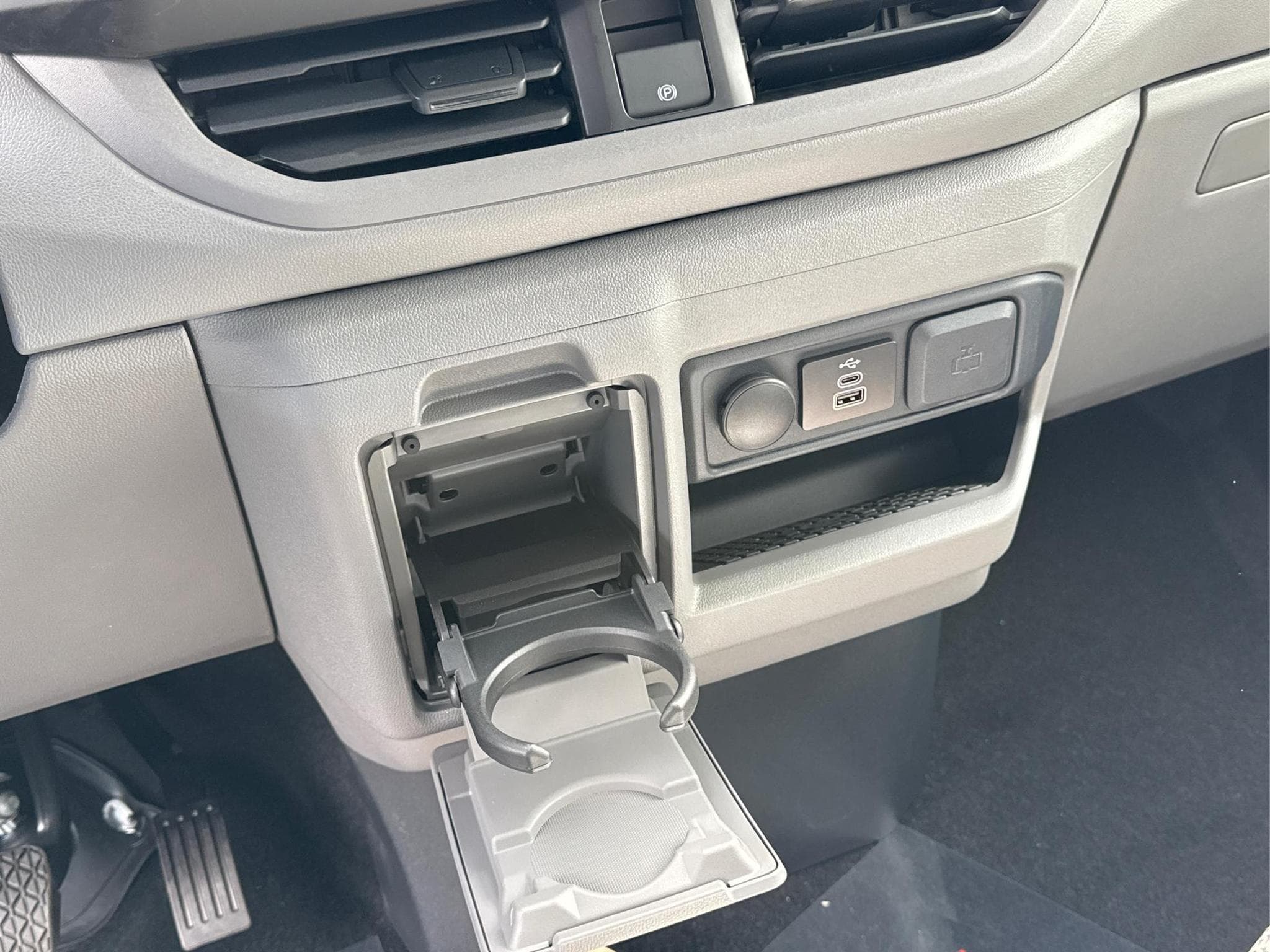 VW T7 Basis (2026) - Foto 14