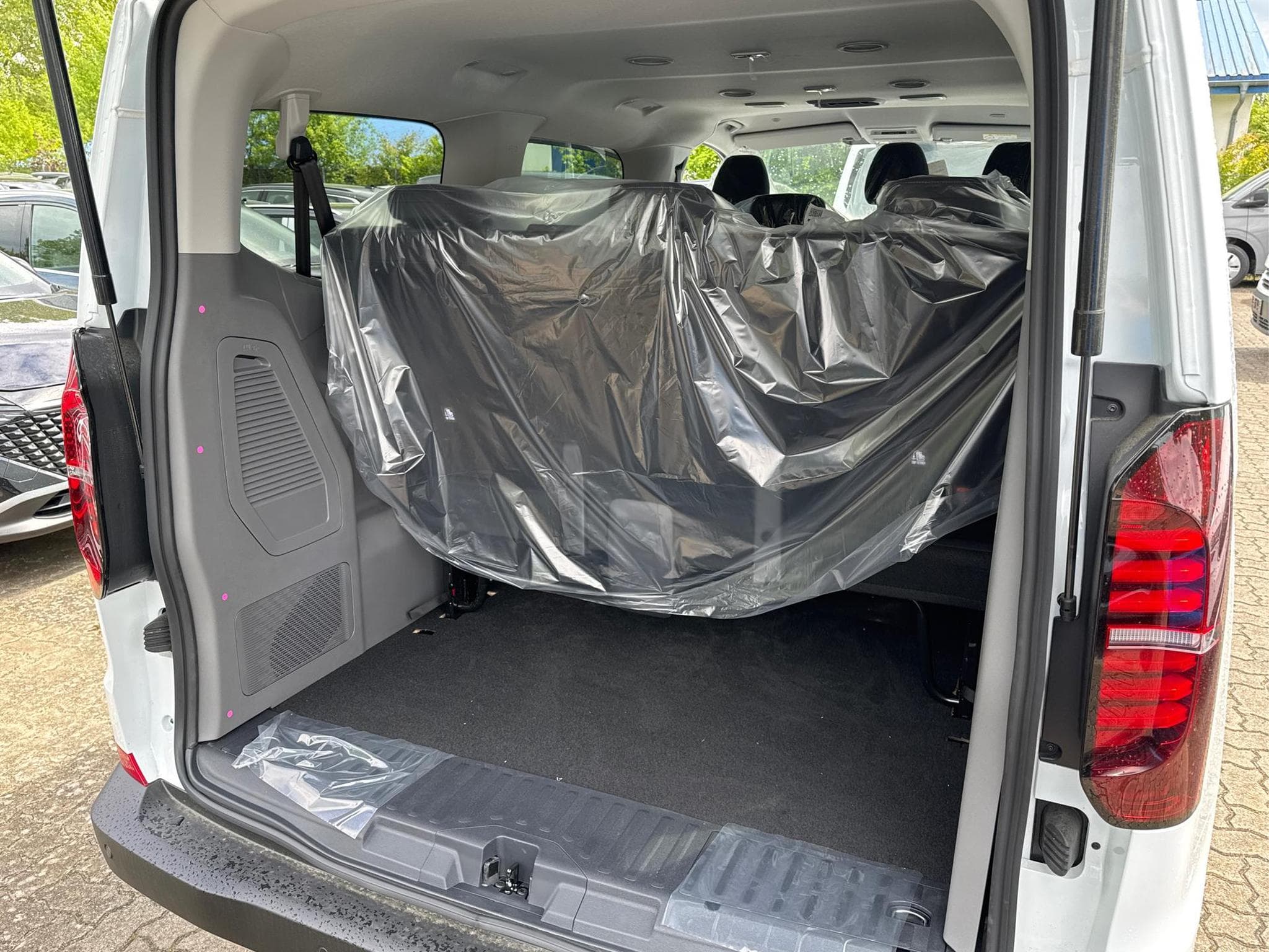 VW T7 Basis (2026) - Foto 9