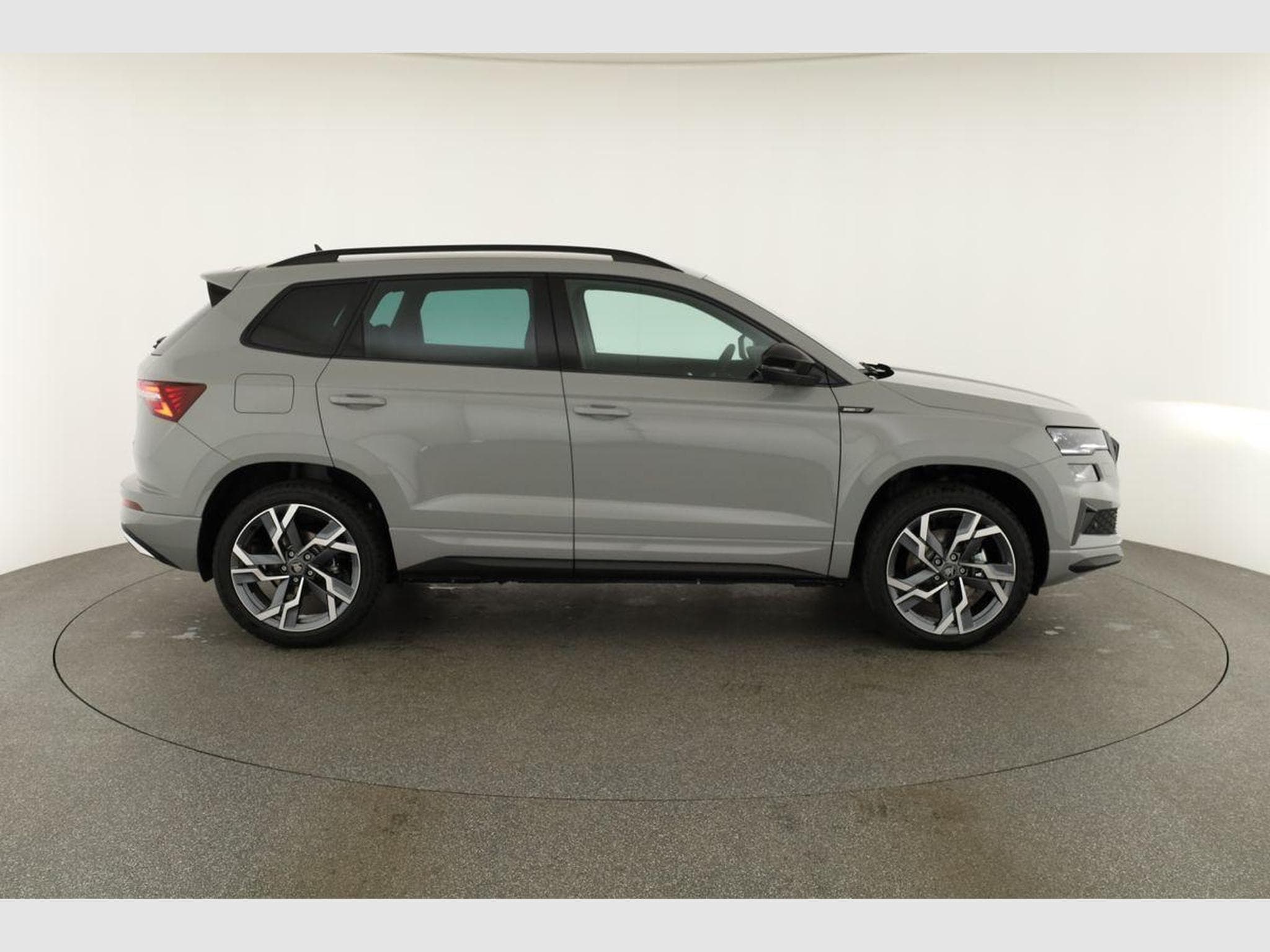 Skoda Karoq Sportline 4x4 (2026) - Photo 23