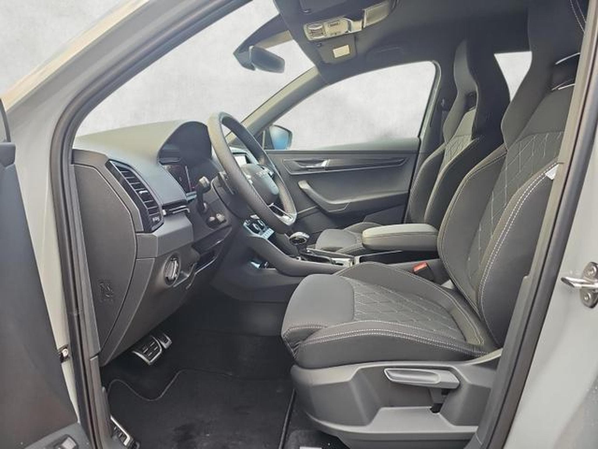 Skoda Karoq Sportline 4x4 (2026) - Photo 9