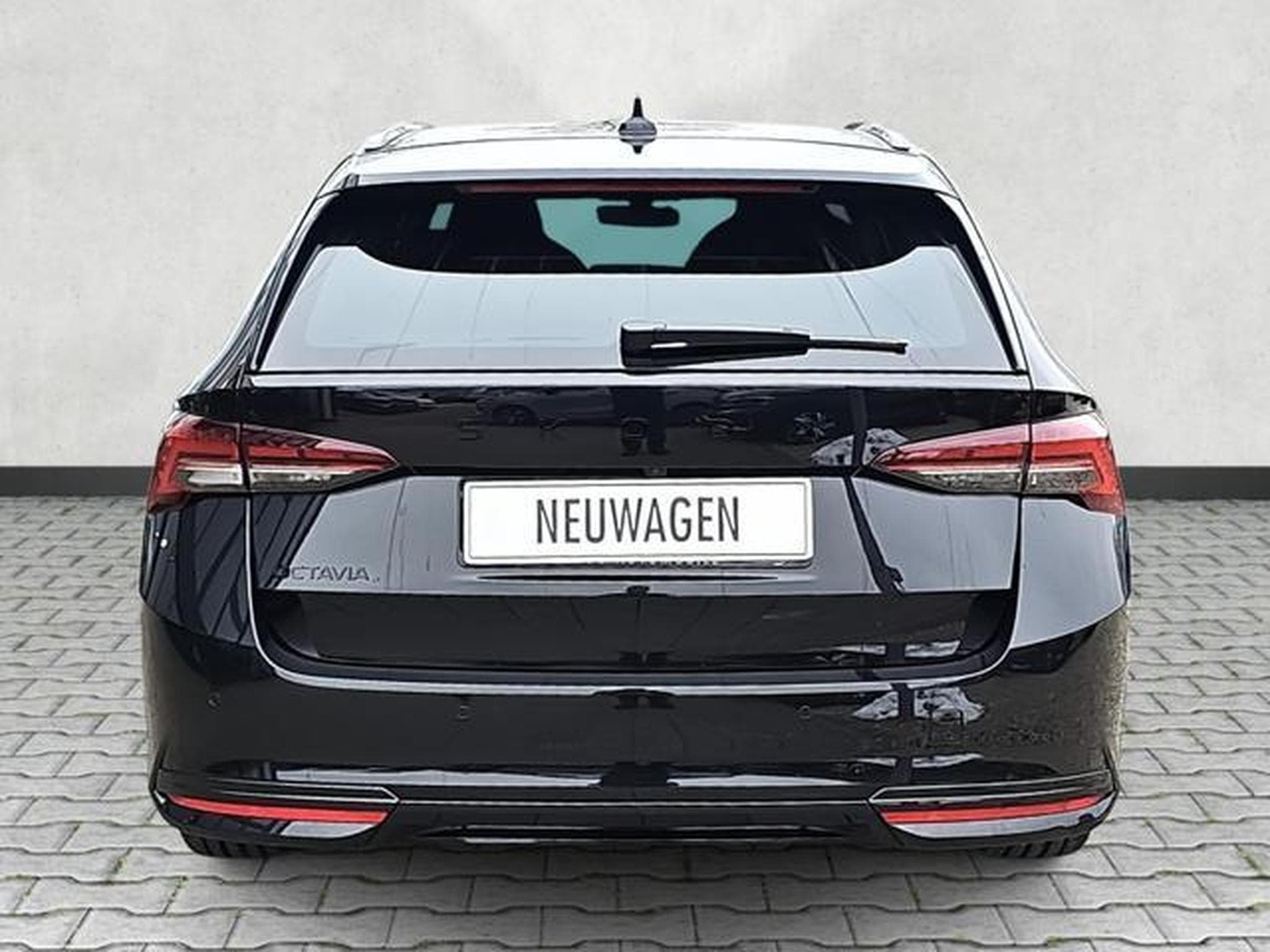 Skoda Octavia 2.0 TDI 110 kW Sportline (2025) - Photo 6