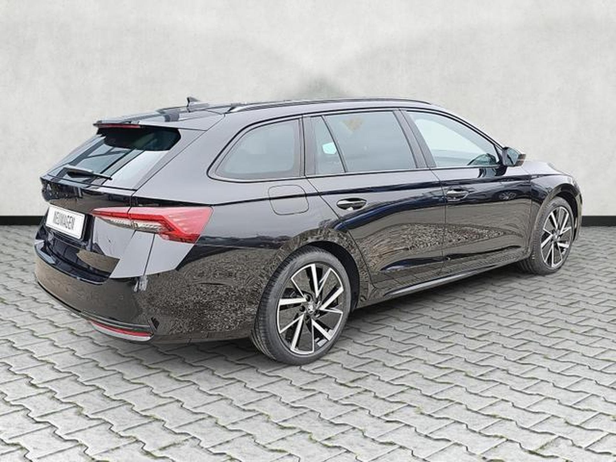 Skoda Octavia 2.0 TDI 110 kW Sportline (2025) - Photo 7