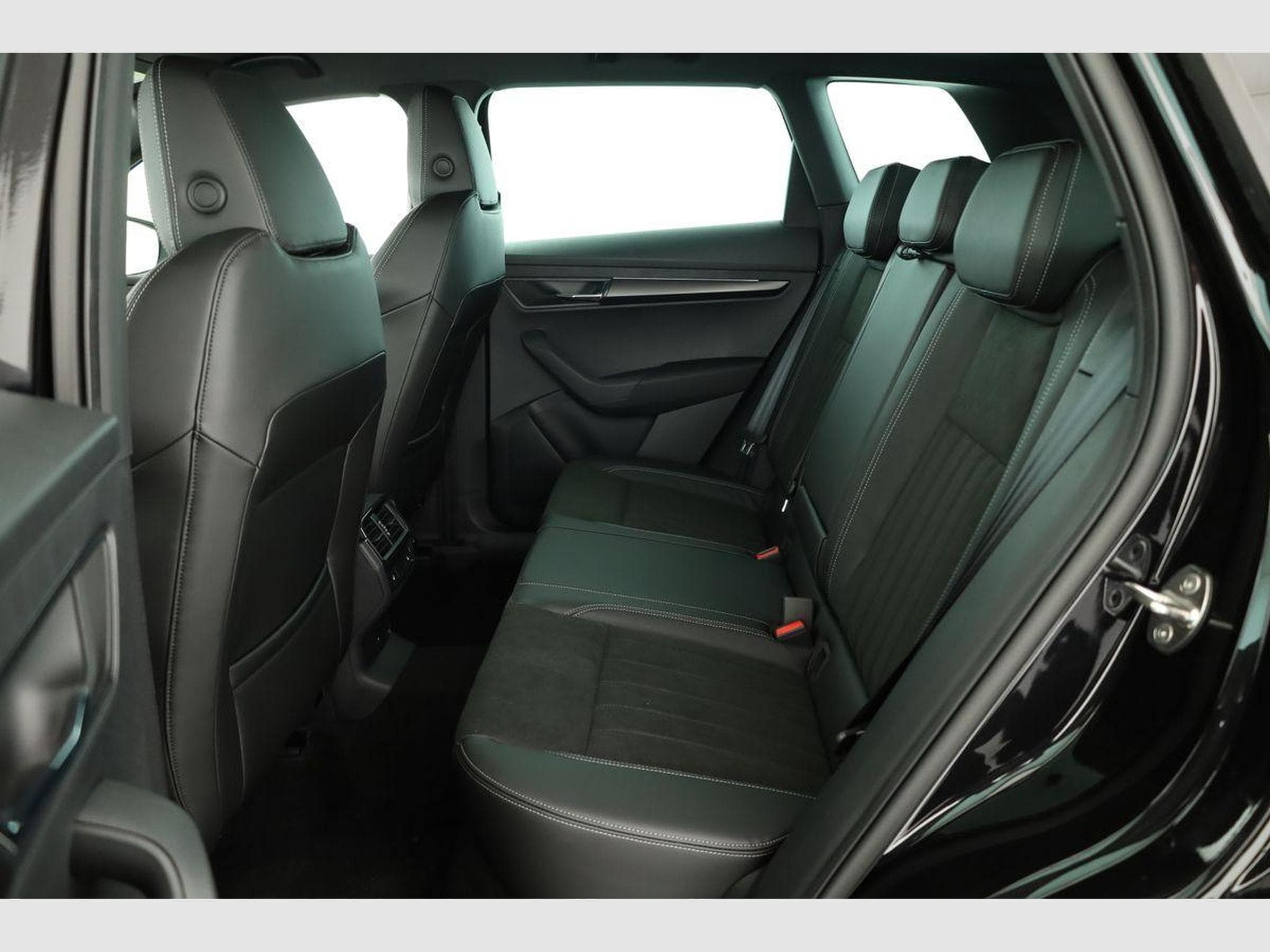 Skoda Karoq Sportline 4x4 (2026) - Photo 11