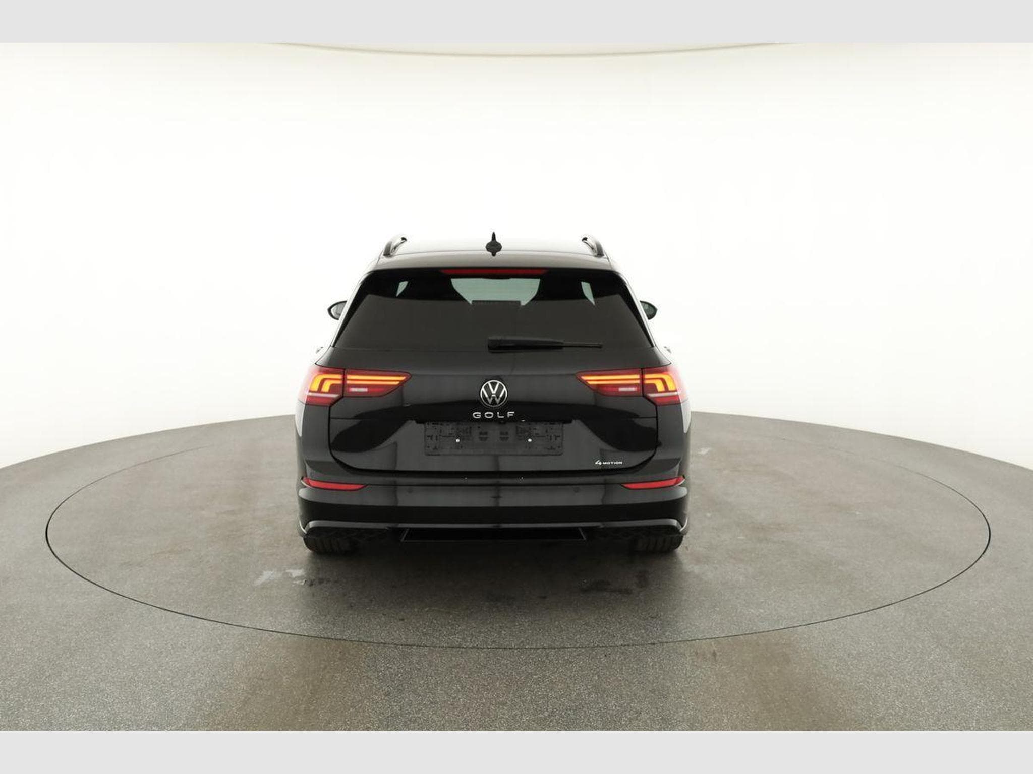 VW Golf Variant 2.0 TSI 150 kW 4Motion R-Line (2026) - Photo 16