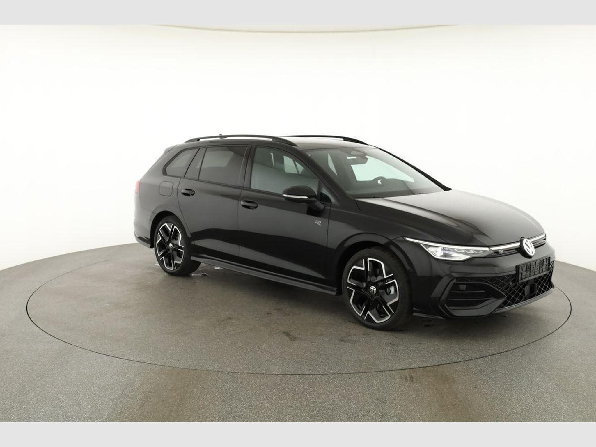 VW Golf Variant 2.0 TSI 150 kW 4Motion R-Line (2026) - Photo 25