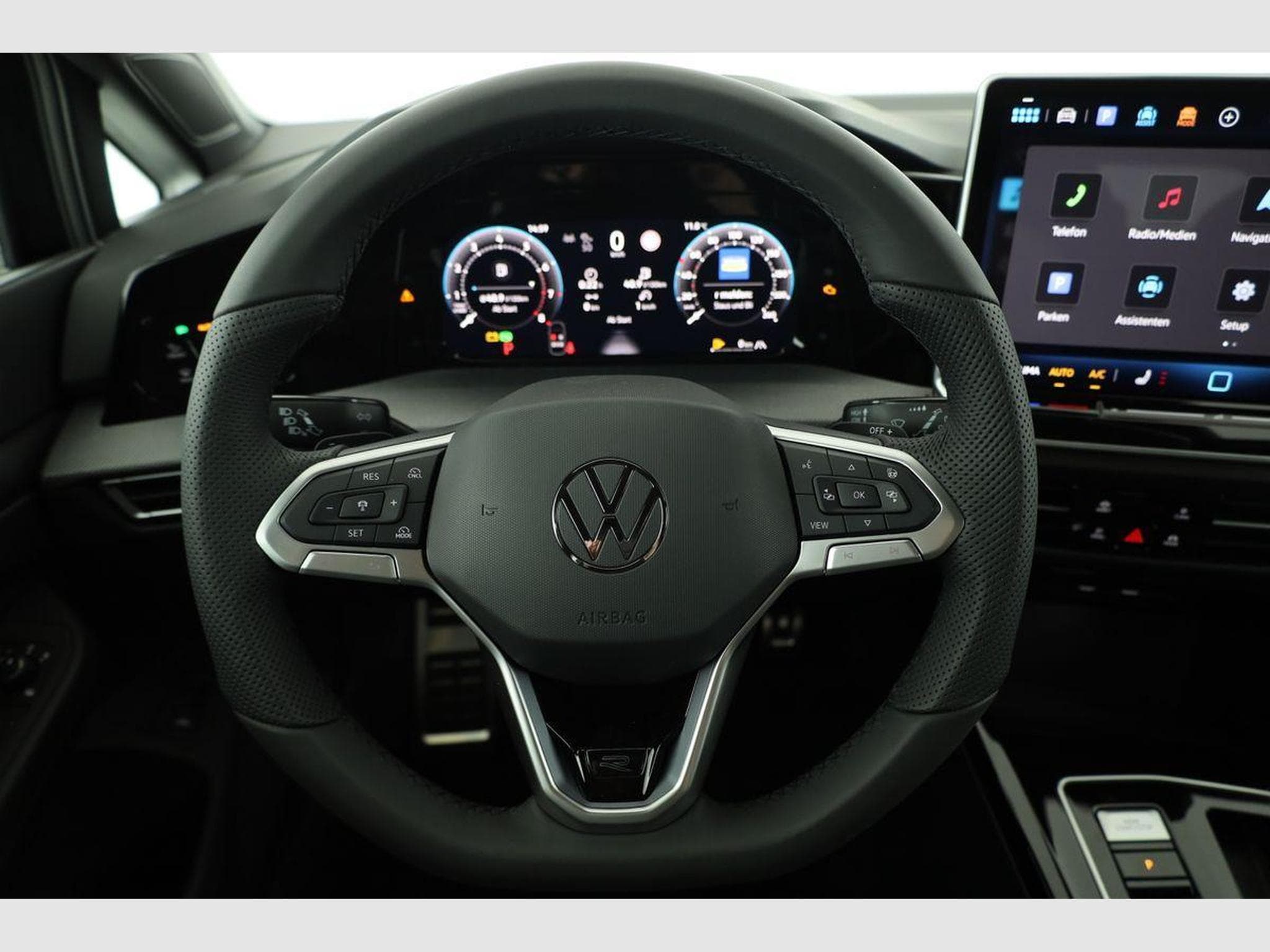 VW Golf Variant 2.0 TSI 150 kW 4Motion R-Line (2026) - Photo 5