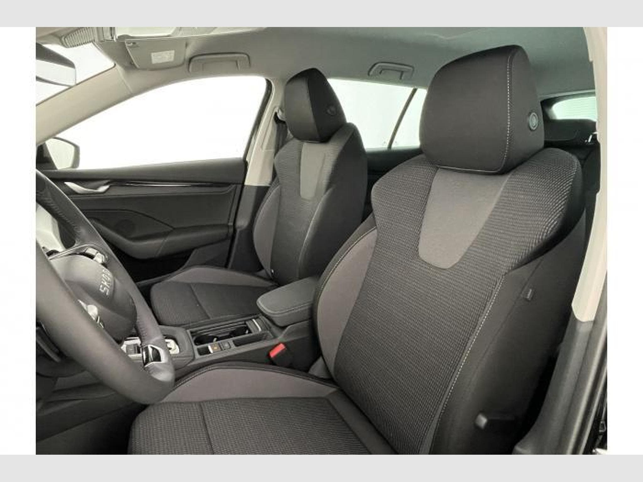 Skoda Octavia Selection (2026) - Photo 12