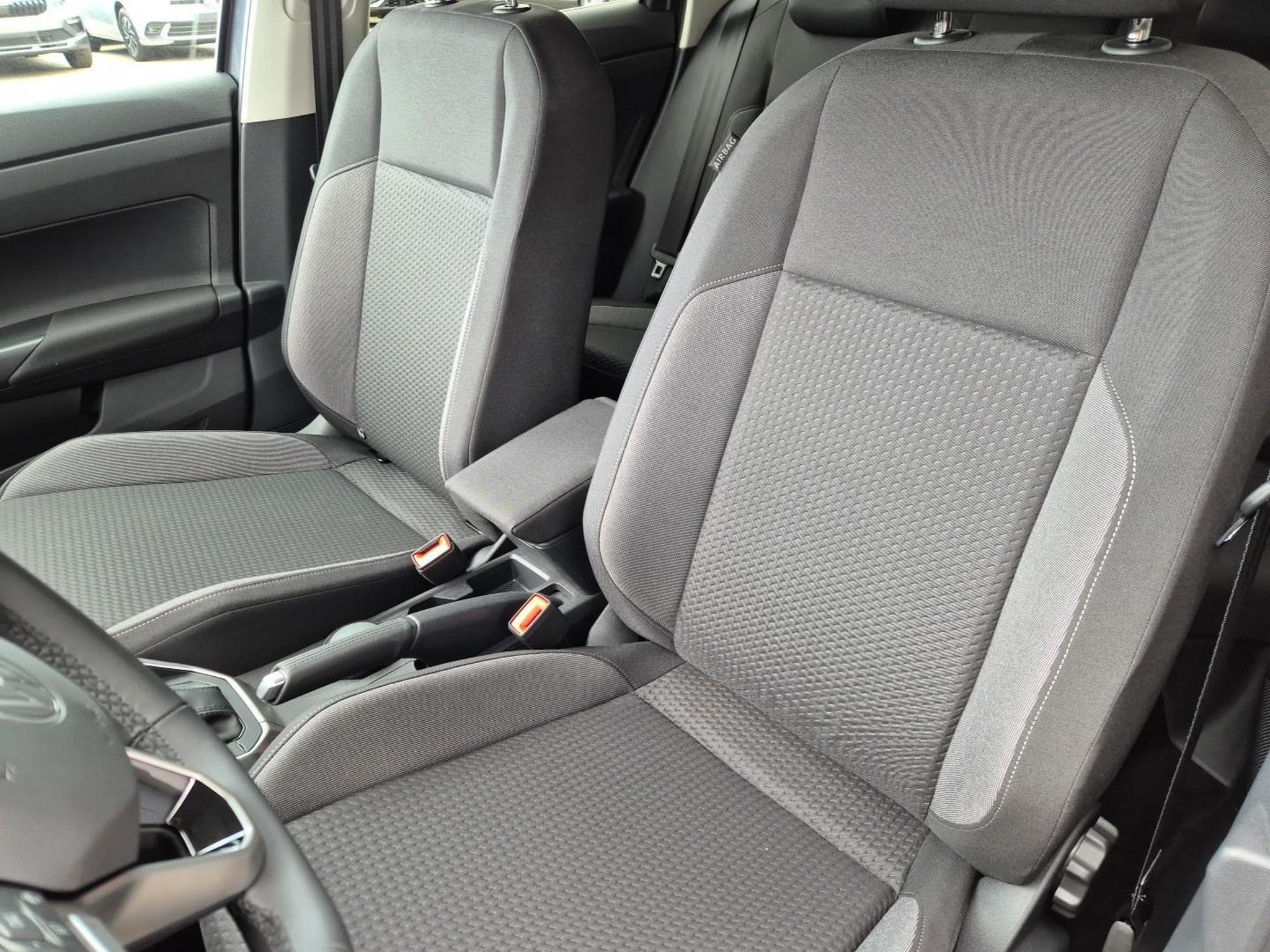 VW Taigo 1.0 TSI 116PS (2026) - Photo 12