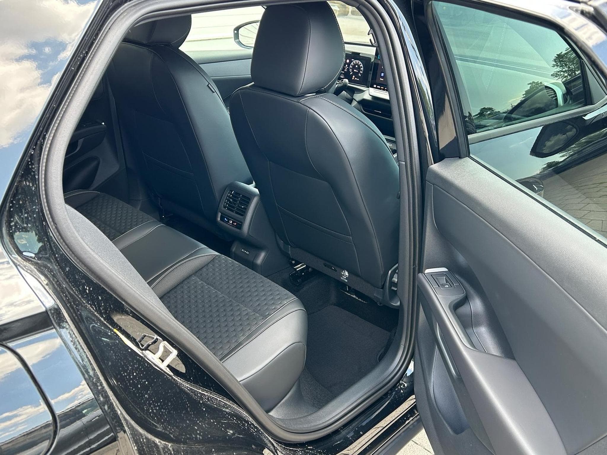VW T-Roc R-Line (2026) - Foto 13
