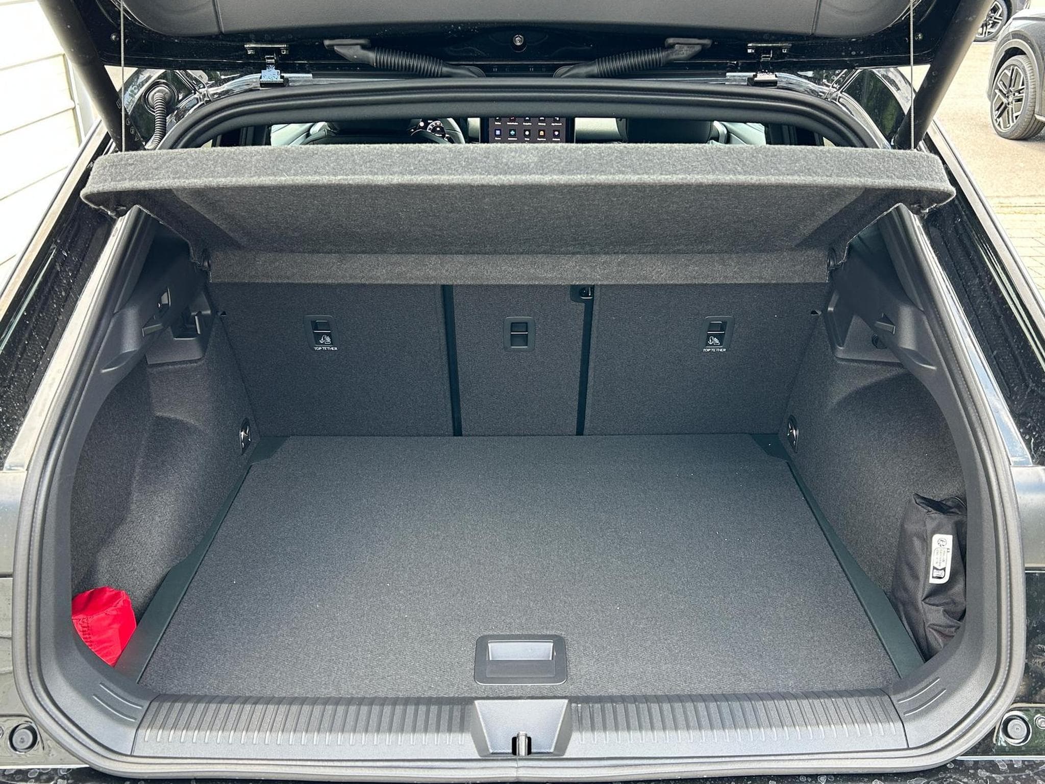 VW T-Roc R-Line (2026) - Foto 16