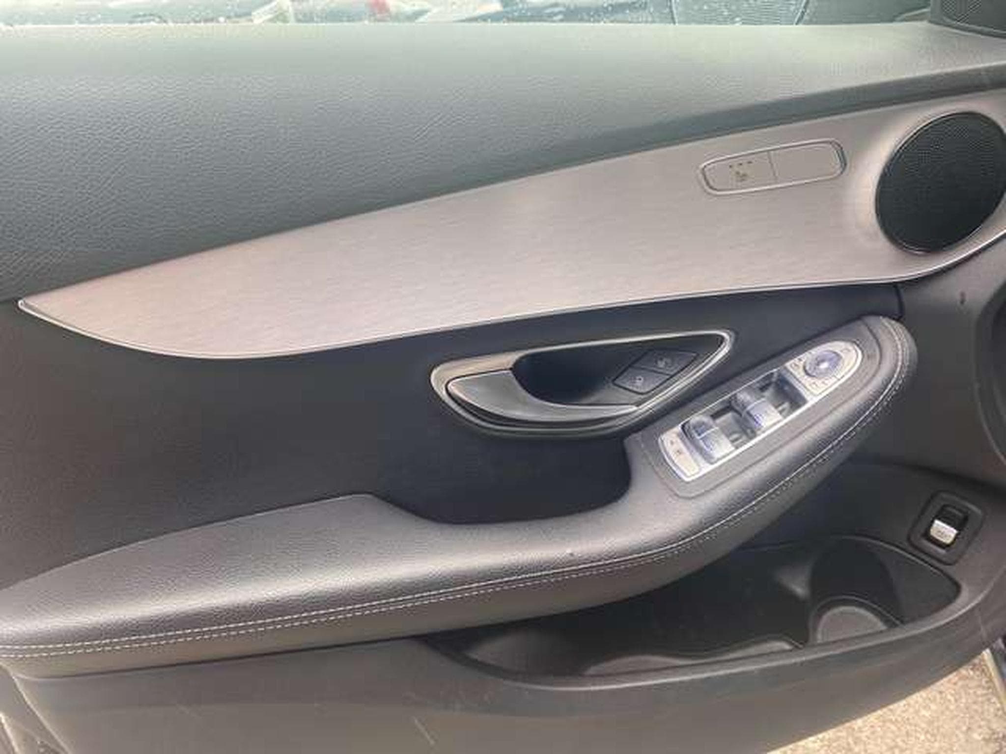 Mercedes C 220 4matic Avantgarde JUSQU'A 48 MOIS DE GARANTIE (2020) - Photo 15