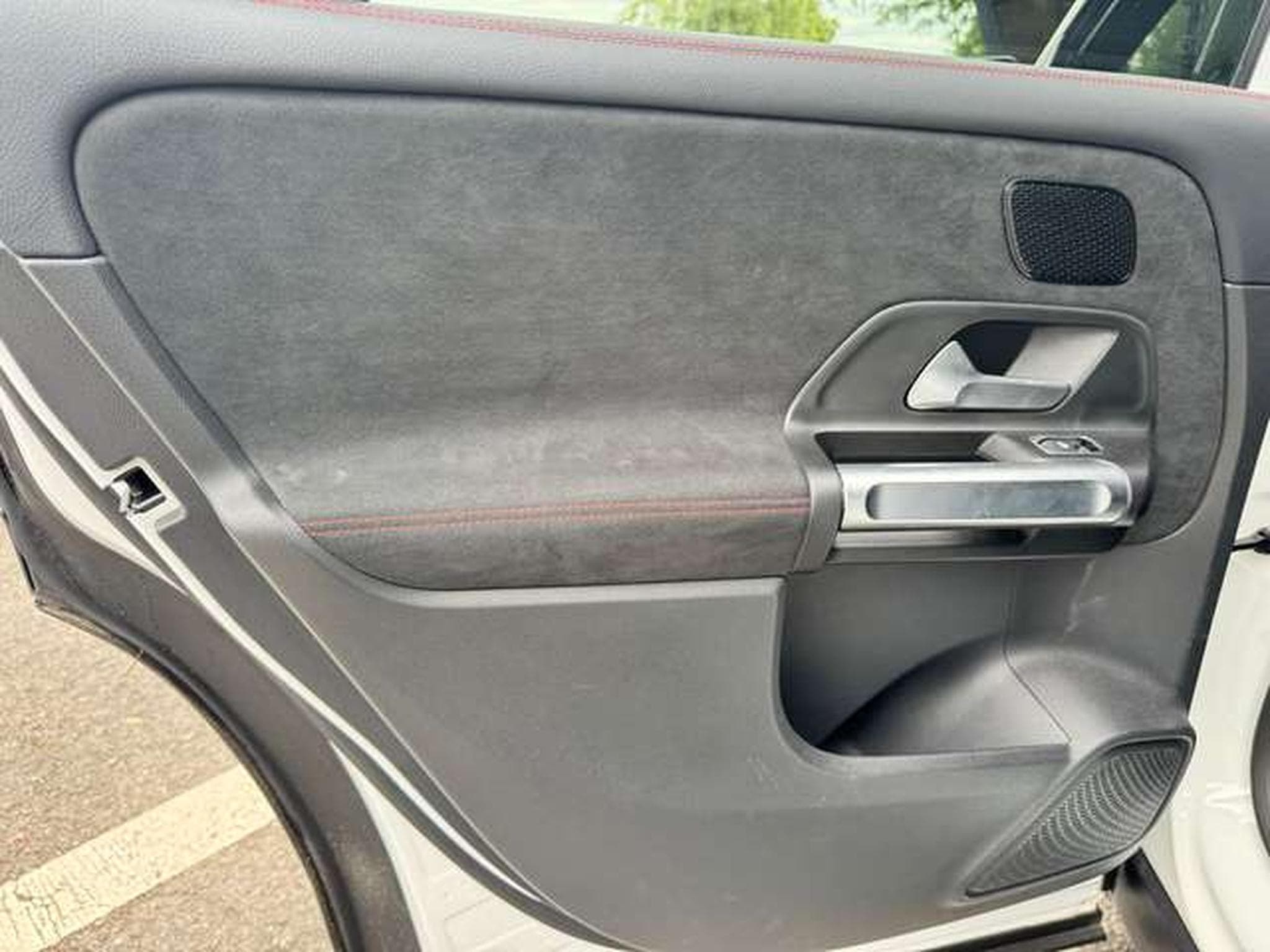 Mercedes GLB 200 GLB 200 7G-DCT Edition AMG Line (2025) - Photo 27