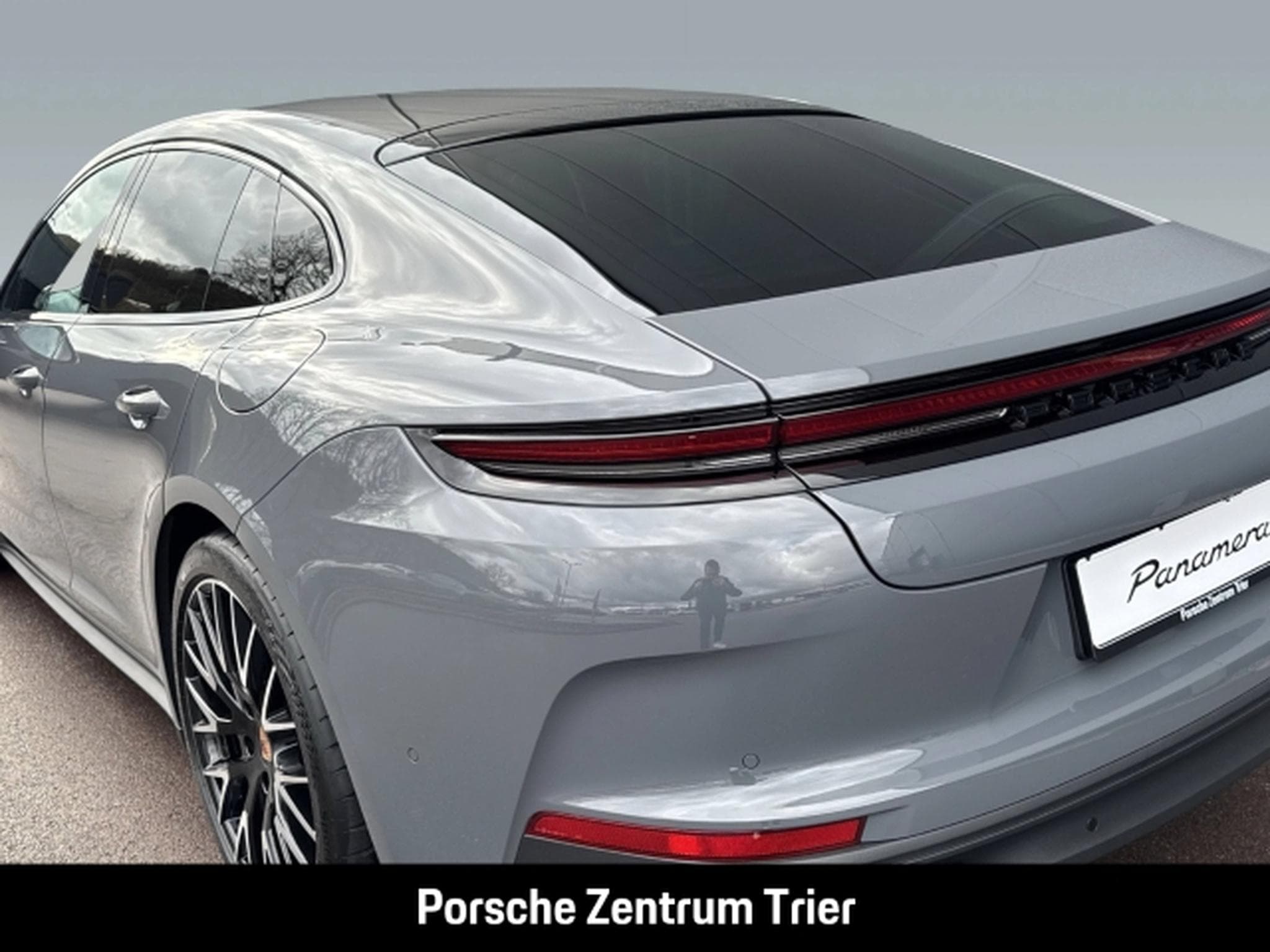 Porsche Panamera E-Hybrid HA-Lenkung InnoDrive HeadUp (2026) - Photo 10