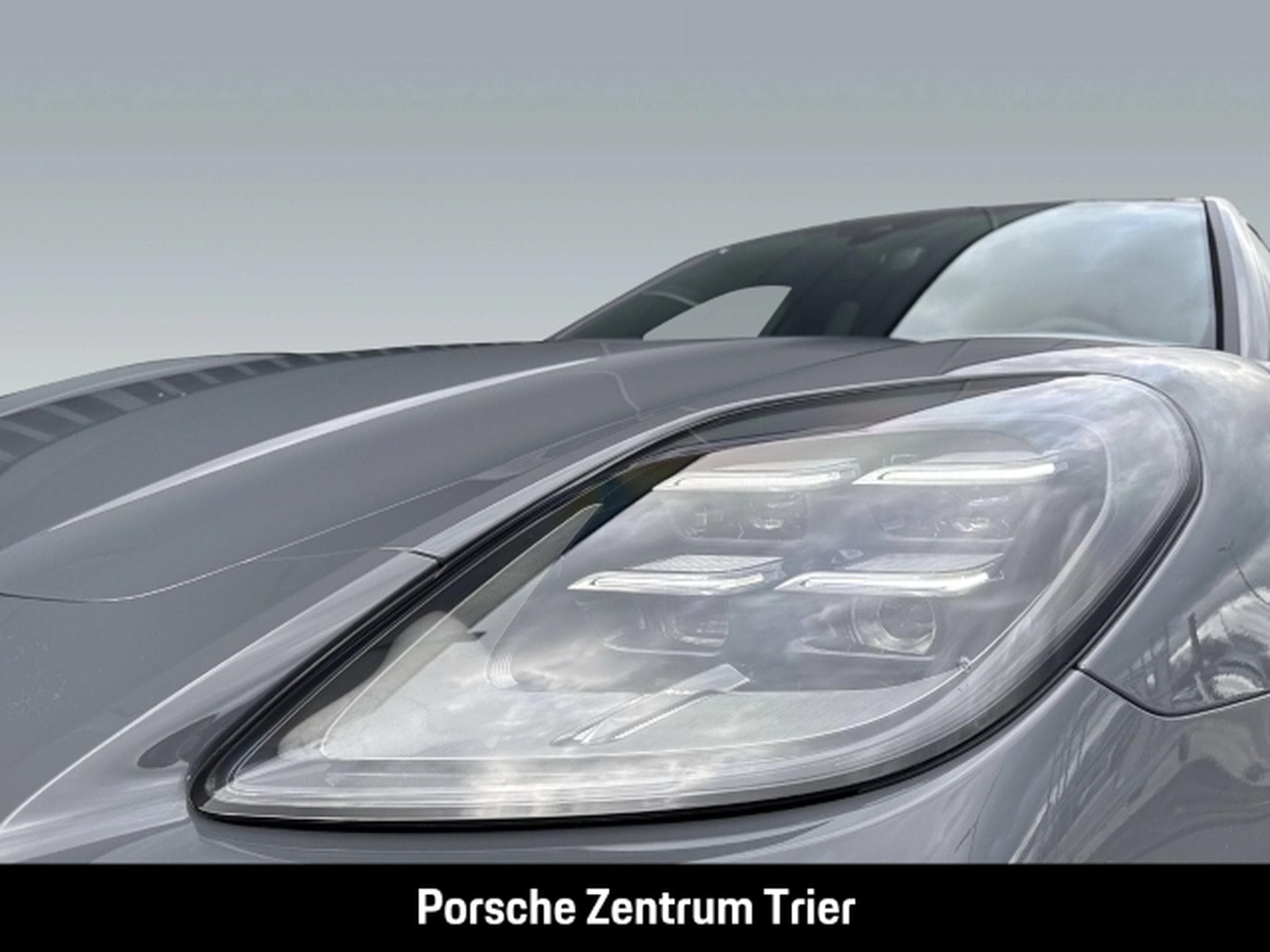 Porsche Panamera E-Hybrid HA-Lenkung InnoDrive HeadUp (2026) - Photo 11