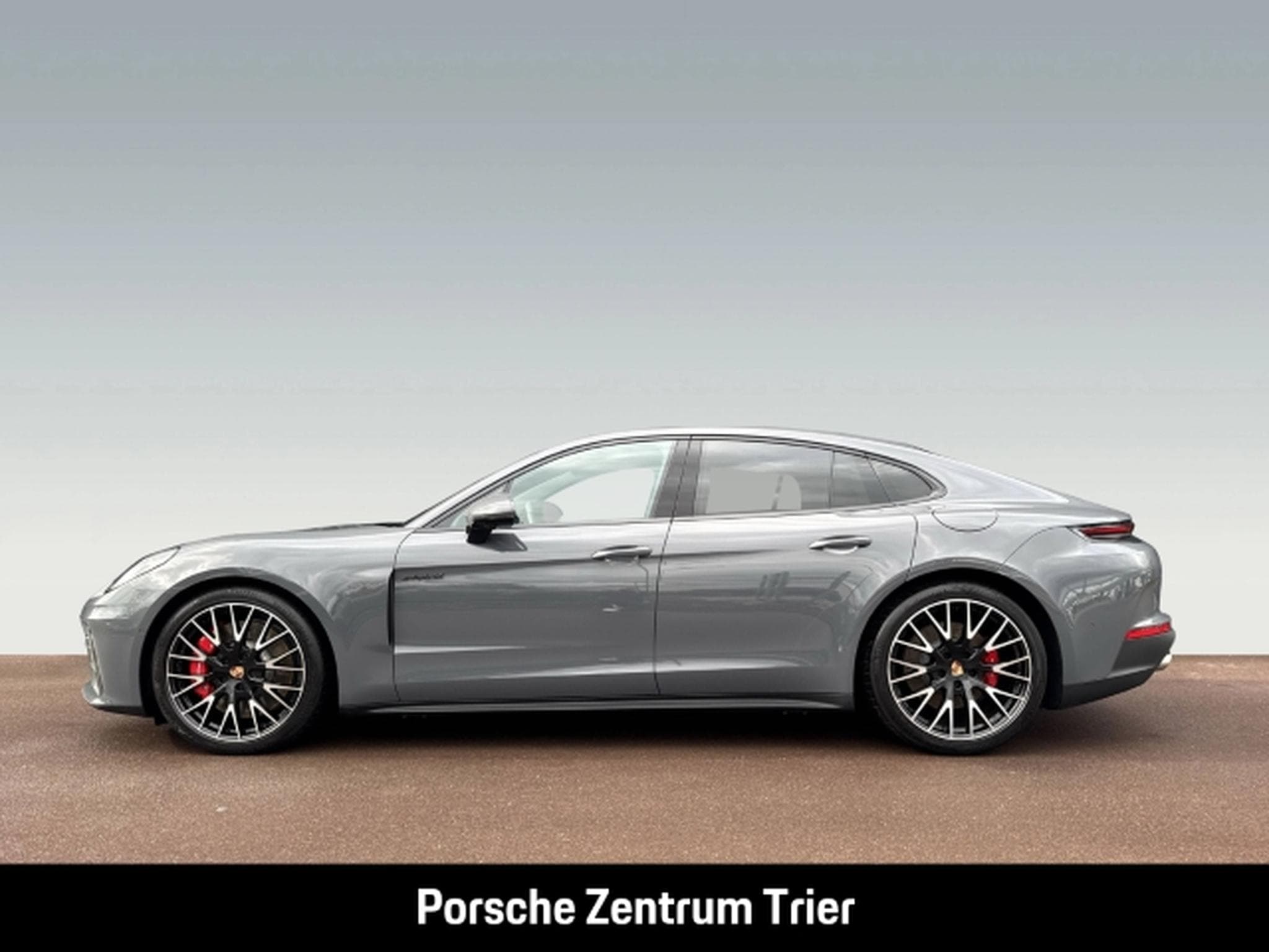 Porsche Panamera E-Hybrid HA-Lenkung InnoDrive HeadUp (2026) - Photo 2