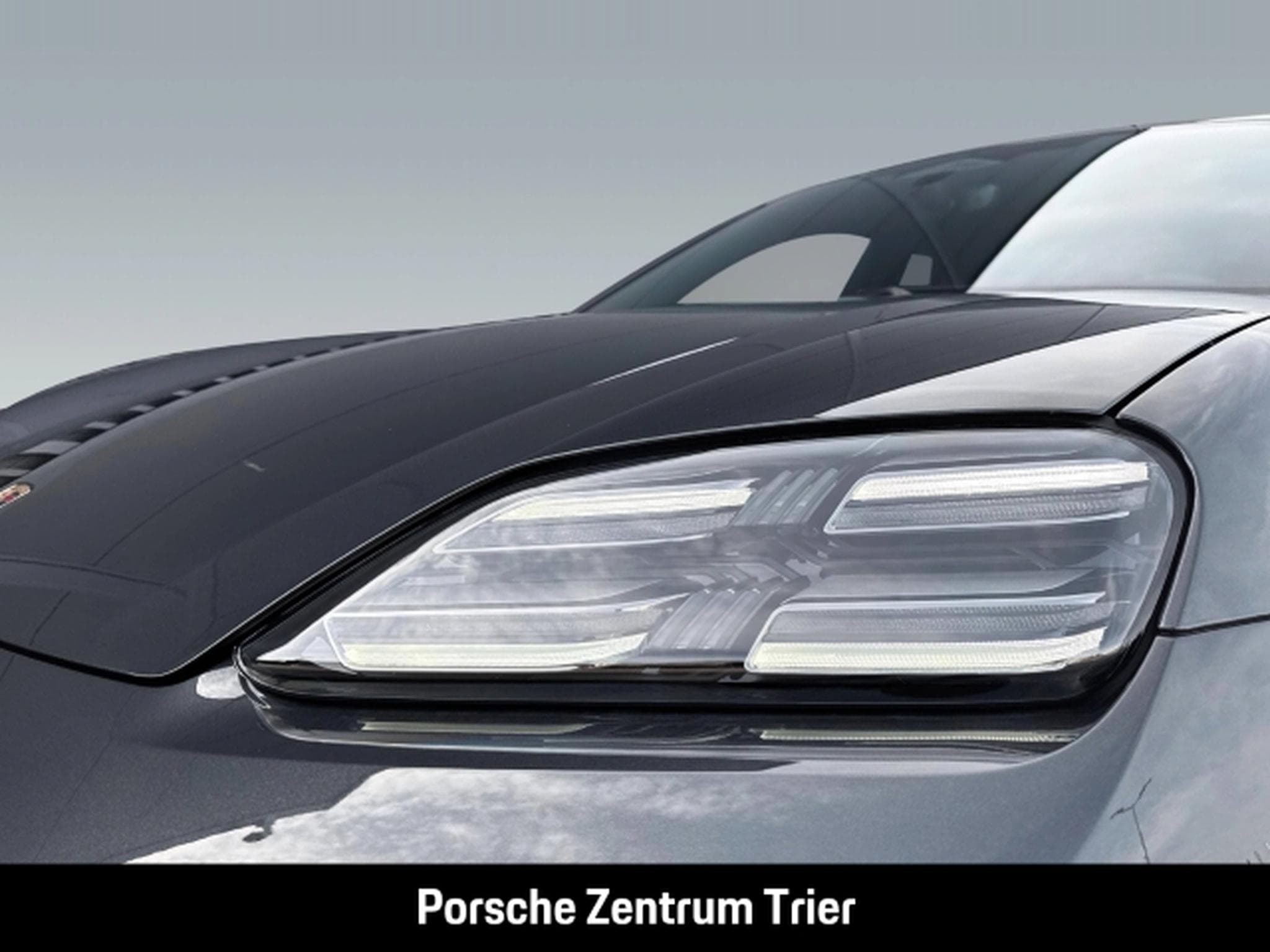 Porsche Macan Surround-View 21-Zoll Abstandstempomat LED (2026) - Photo 11