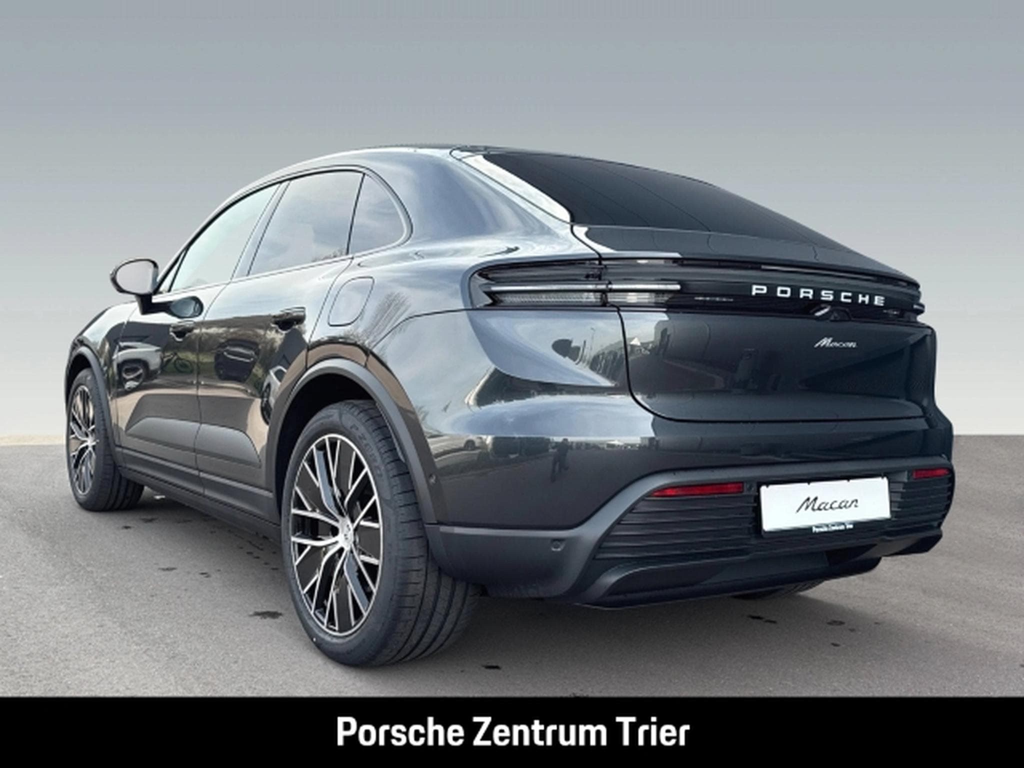 Porsche Macan Surround-View 21-Zoll Abstandstempomat LED (2026) - Photo 3