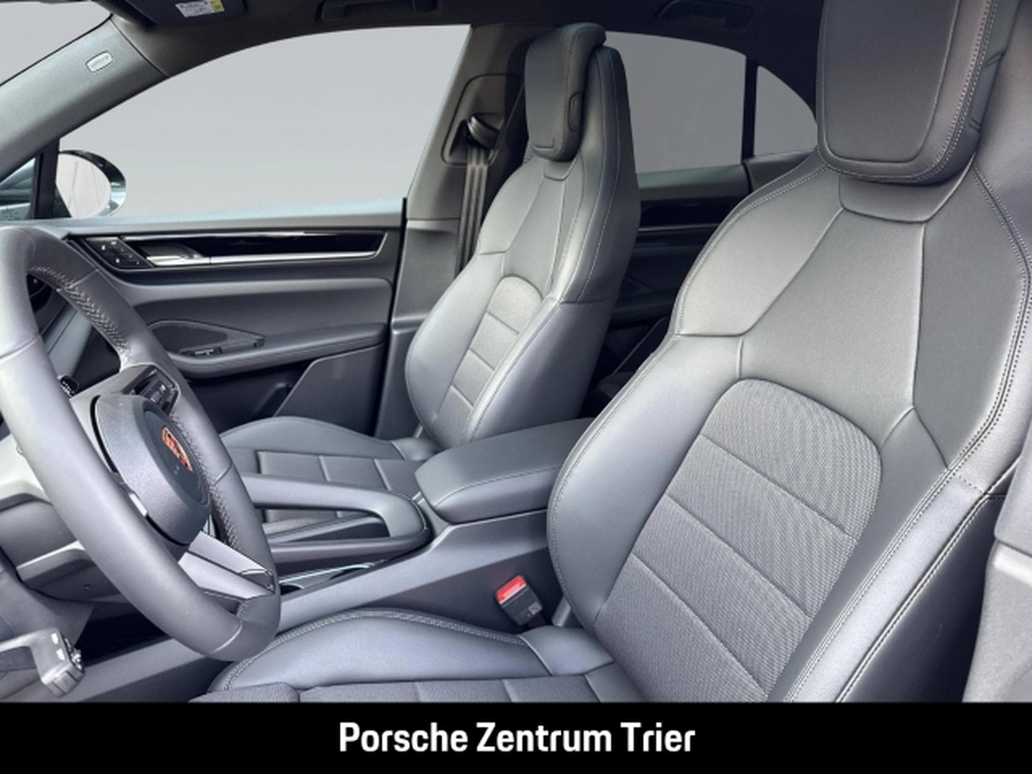 Porsche Macan Surround-View 21-Zoll Abstandstempomat LED (2026) - Photo 5