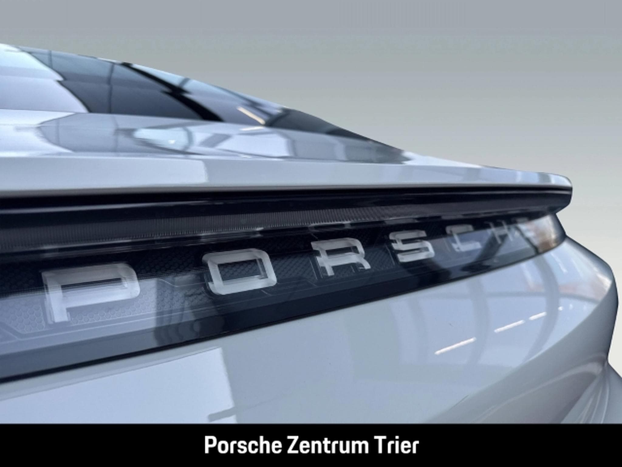 Porsche Taycan HA-Lenkung Nachtsicht InnoDrive BOSE (2024) - Foto 13