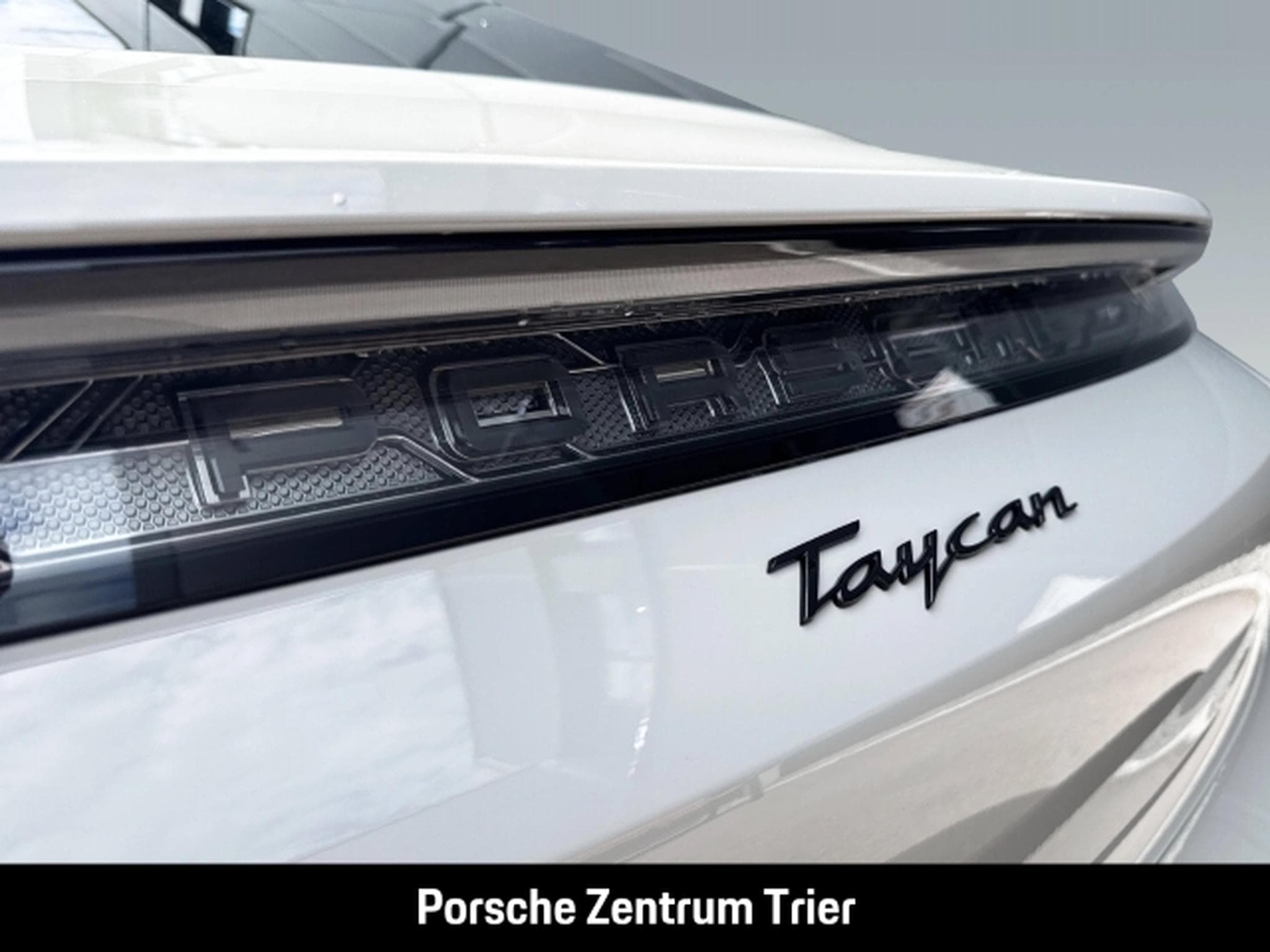 Porsche Taycan Black Edition InnoDrive Head-Up Panorama (2026) - Foto 13
