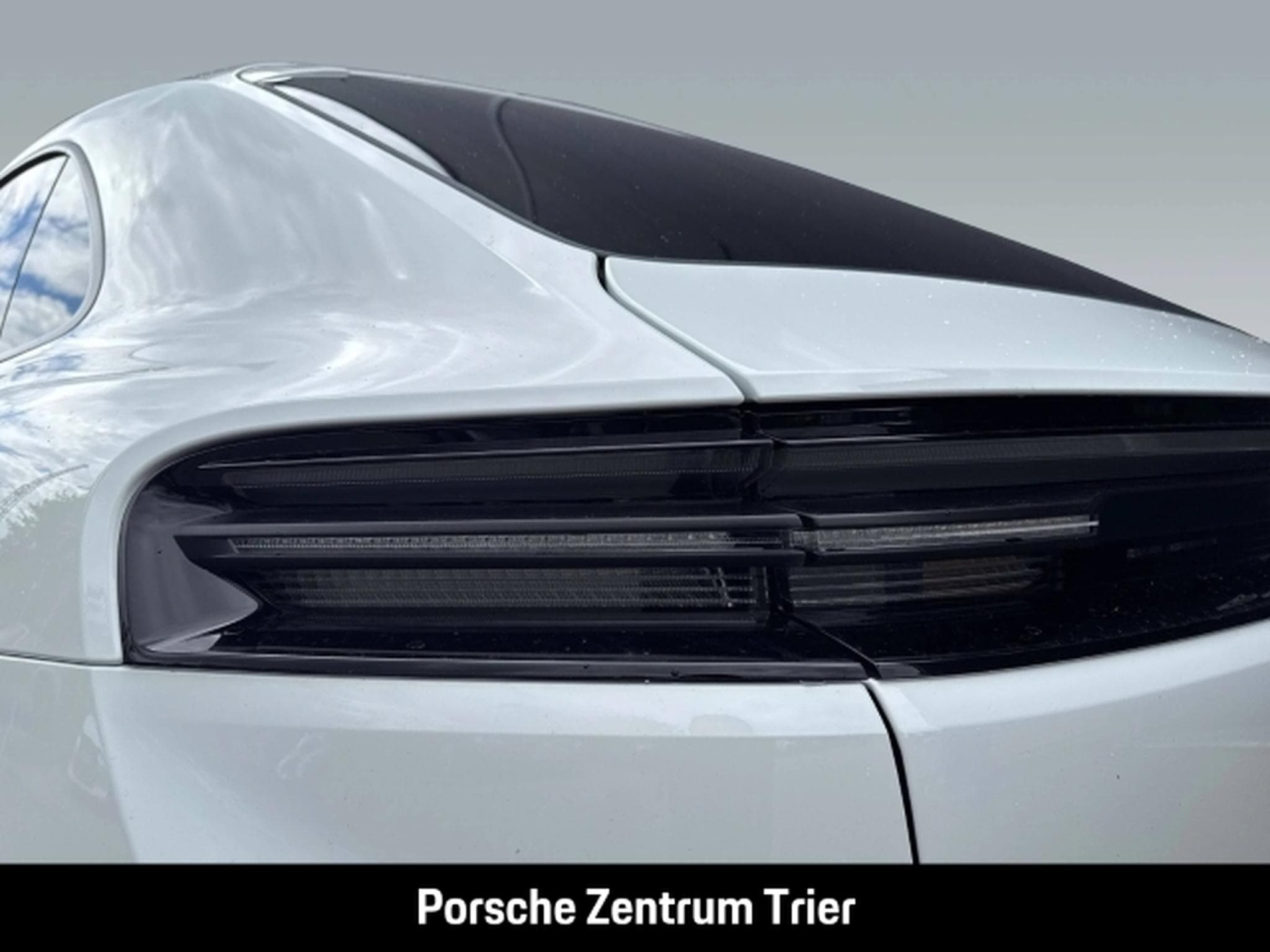 Porsche Macan Surround-View BOSE PASM 22-Zoll LED-Matrix (2026) - Photo 12
