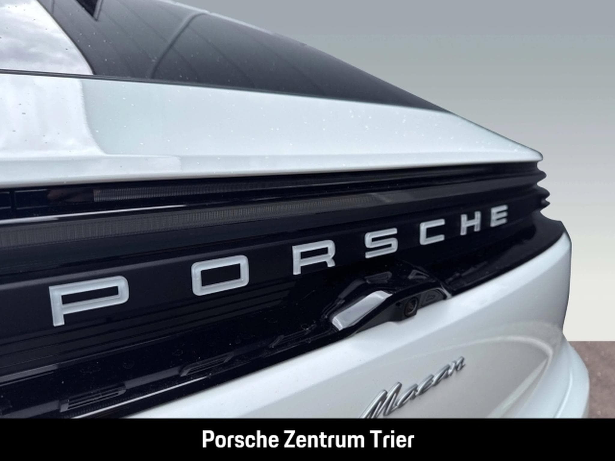 Porsche Macan Surround-View BOSE PASM 22-Zoll LED-Matrix (2026) - Photo 13