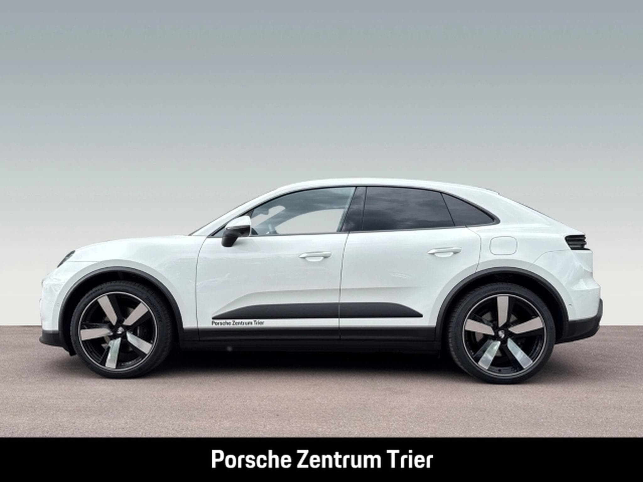 Porsche Macan Surround-View BOSE PASM 22-Zoll LED-Matrix (2026) - Photo 2