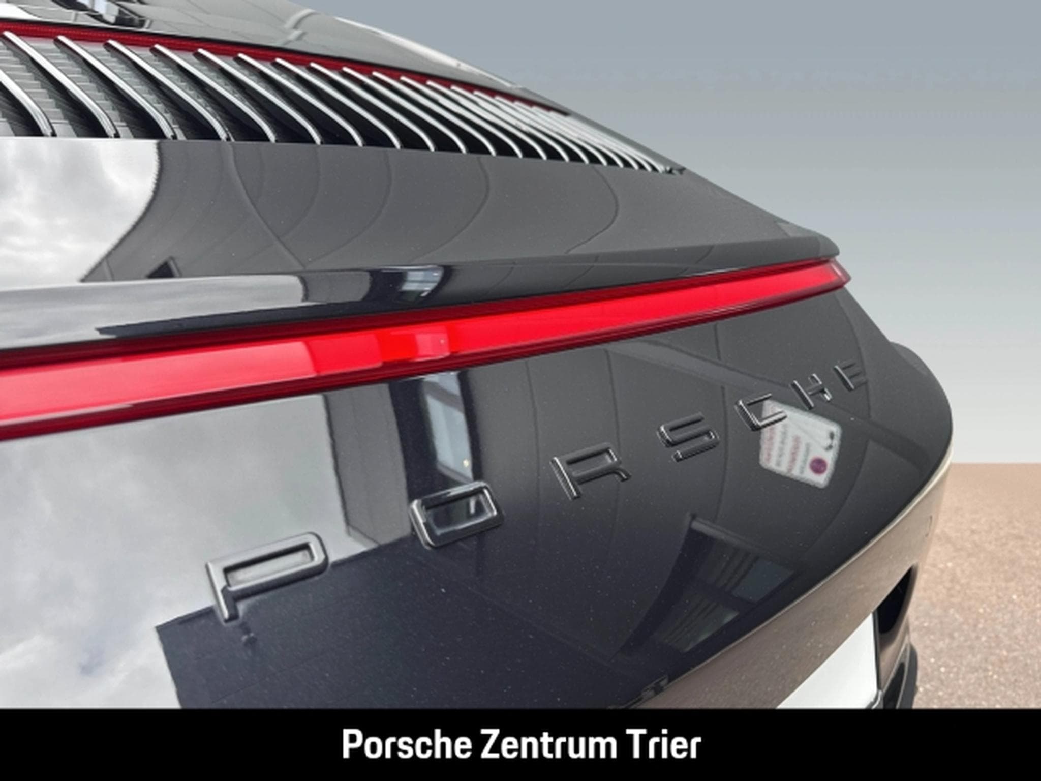 Porsche 911 Carrera 4 Sitzbelüftung Sportsitze BOSE (2017) - Foto 13