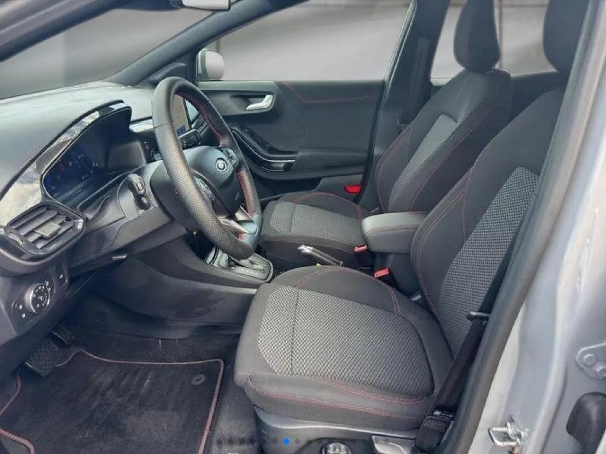 Ford Puma -31% 1.0 EcoBoost Hybrid 155ch ST-Line S&S Powershift (2024) - Photo 10
