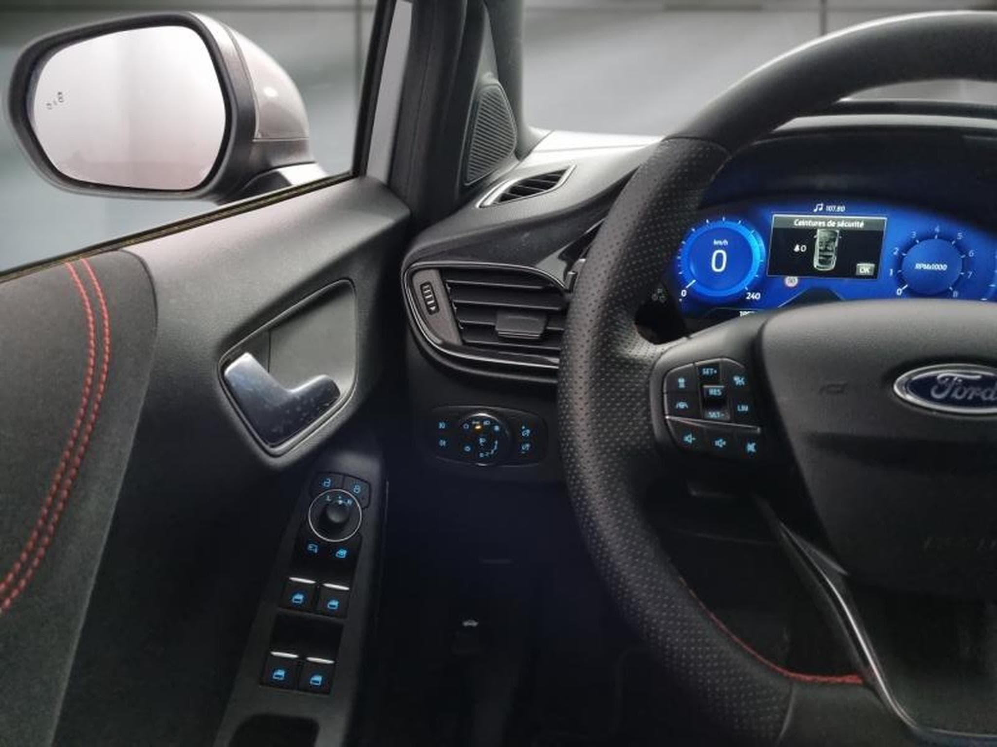 Ford Puma -31% 1.0 EcoBoost Hybrid 155ch ST-Line S&S Powershift (2024) - Photo 24