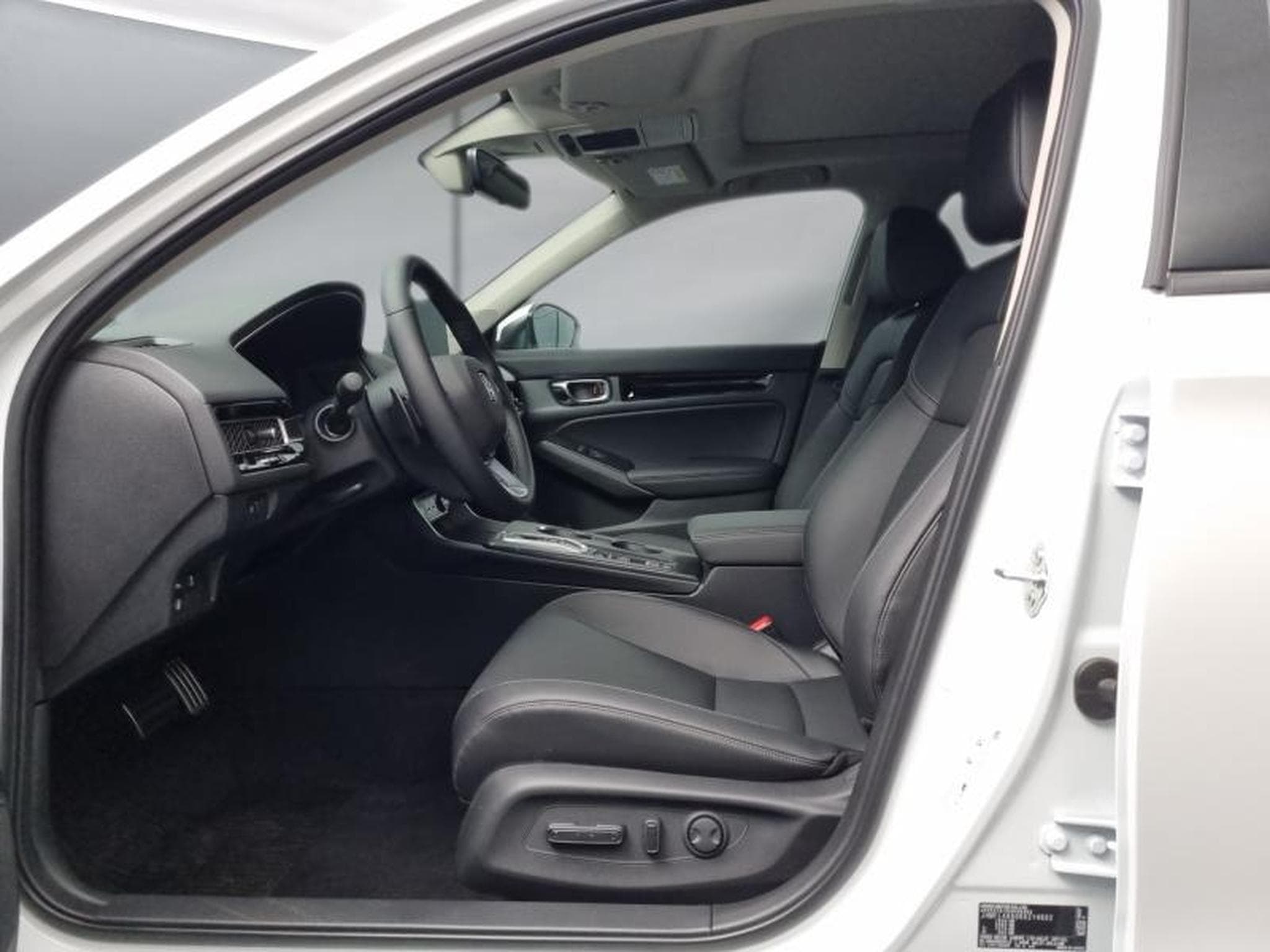 Honda Civic 2.0 i-MMD 184ch e:HEV Advance (2025) - Foto 11