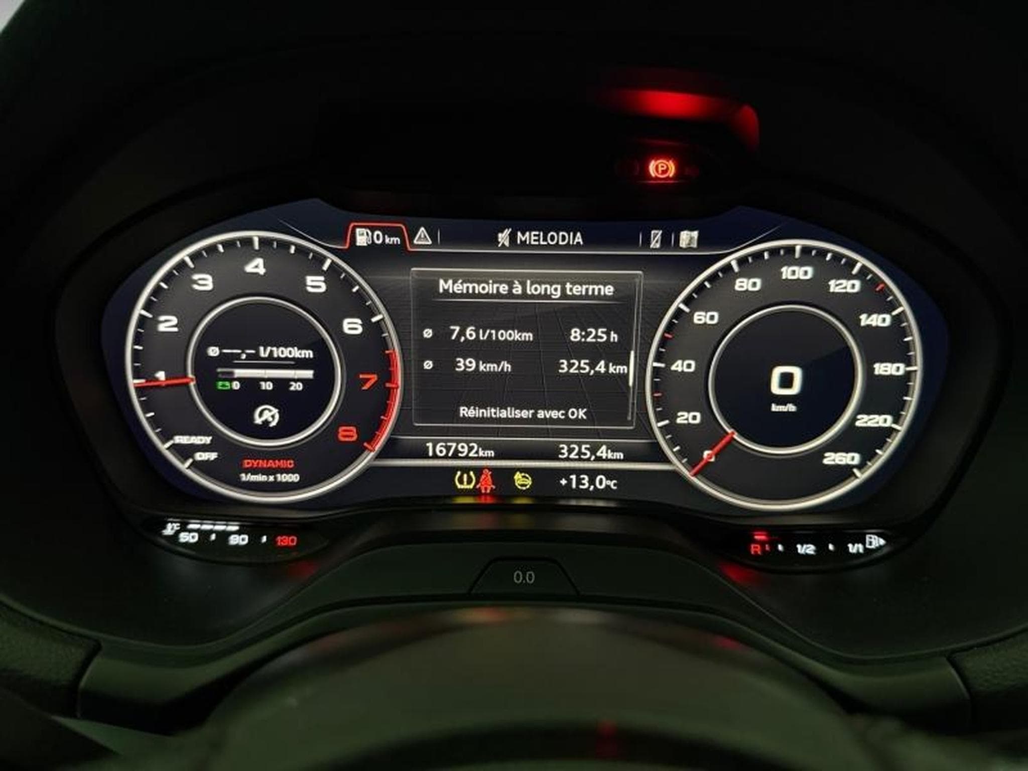 Audi Q2 30 TFSI 110ch S-Line (2024) - Foto 23
