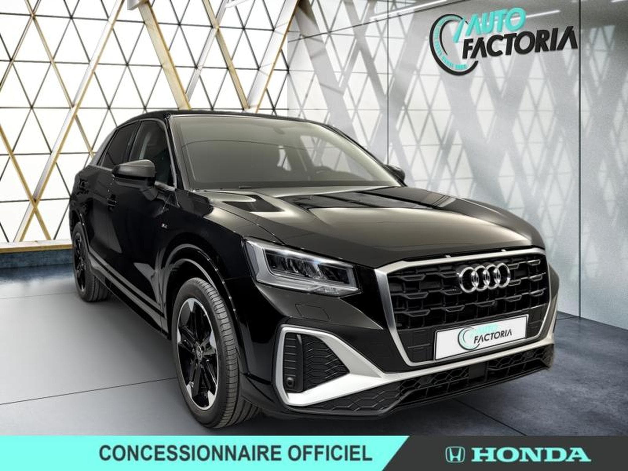 Audi Q2 30 TFSI 110ch S-Line (2024) - Foto 7
