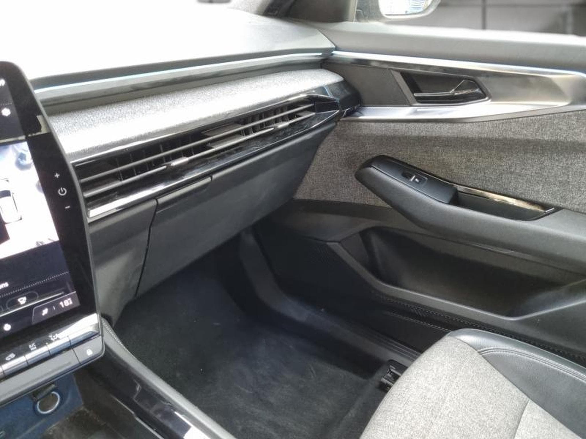 Renault Espace 1.2 E-Tech full hybrid 200ch Techno 7 places - 24 (2024) - Foto 20