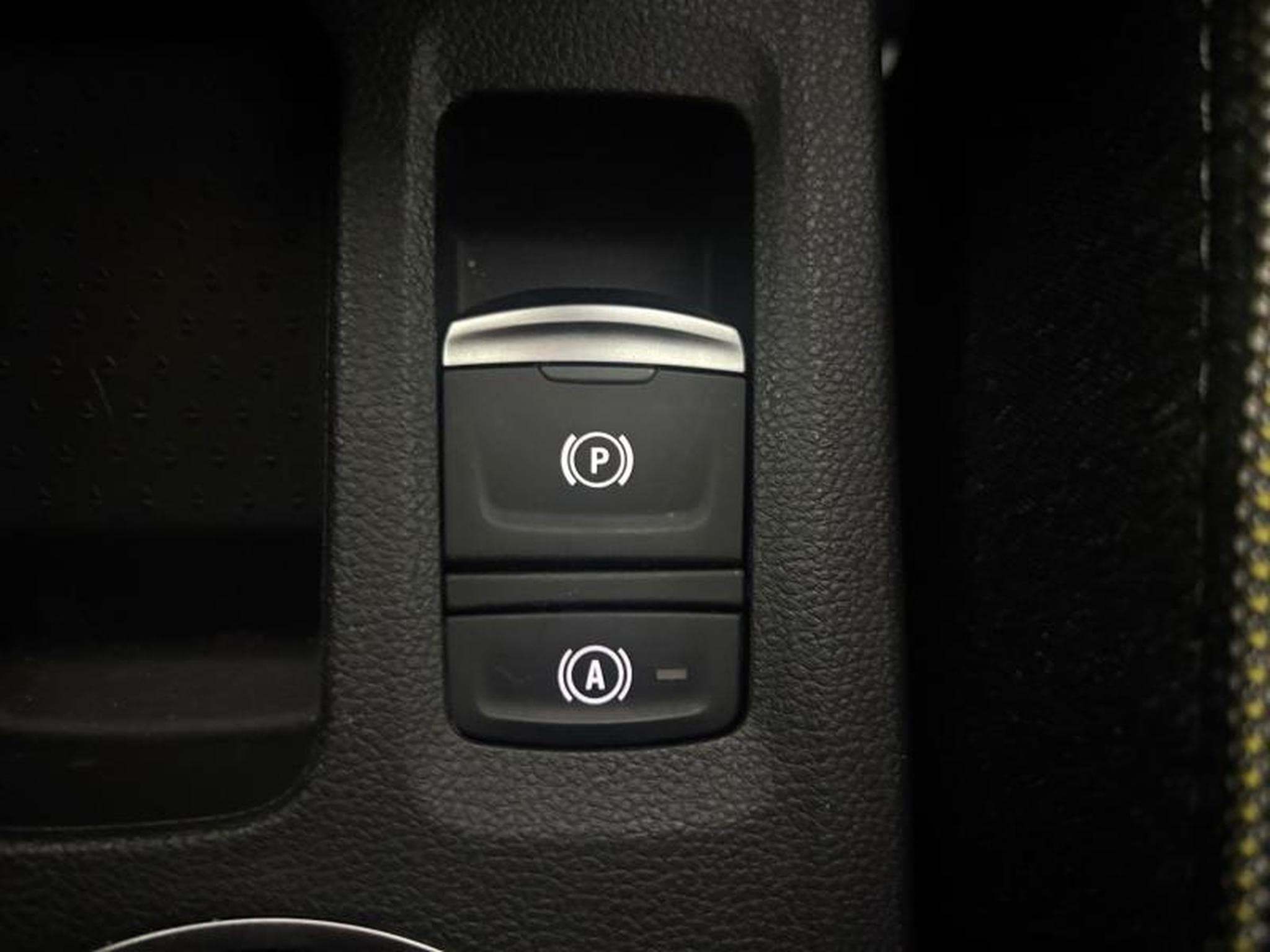 Renault Captur 1.6 E-Tech full hybrid 145ch Techno (2025) - Foto 16