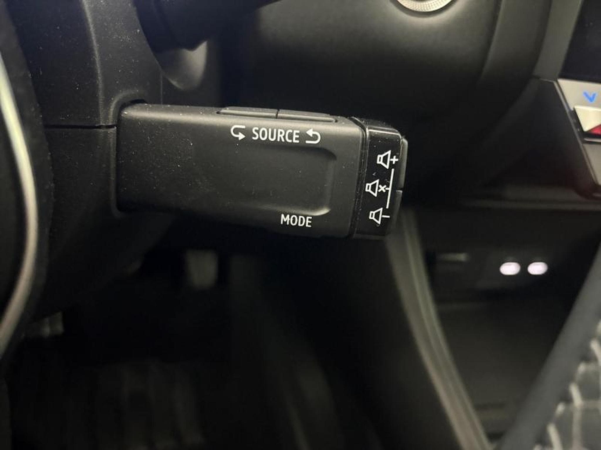 Renault Captur 1.6 E-Tech full hybrid 145ch Techno (2025) - Foto 18