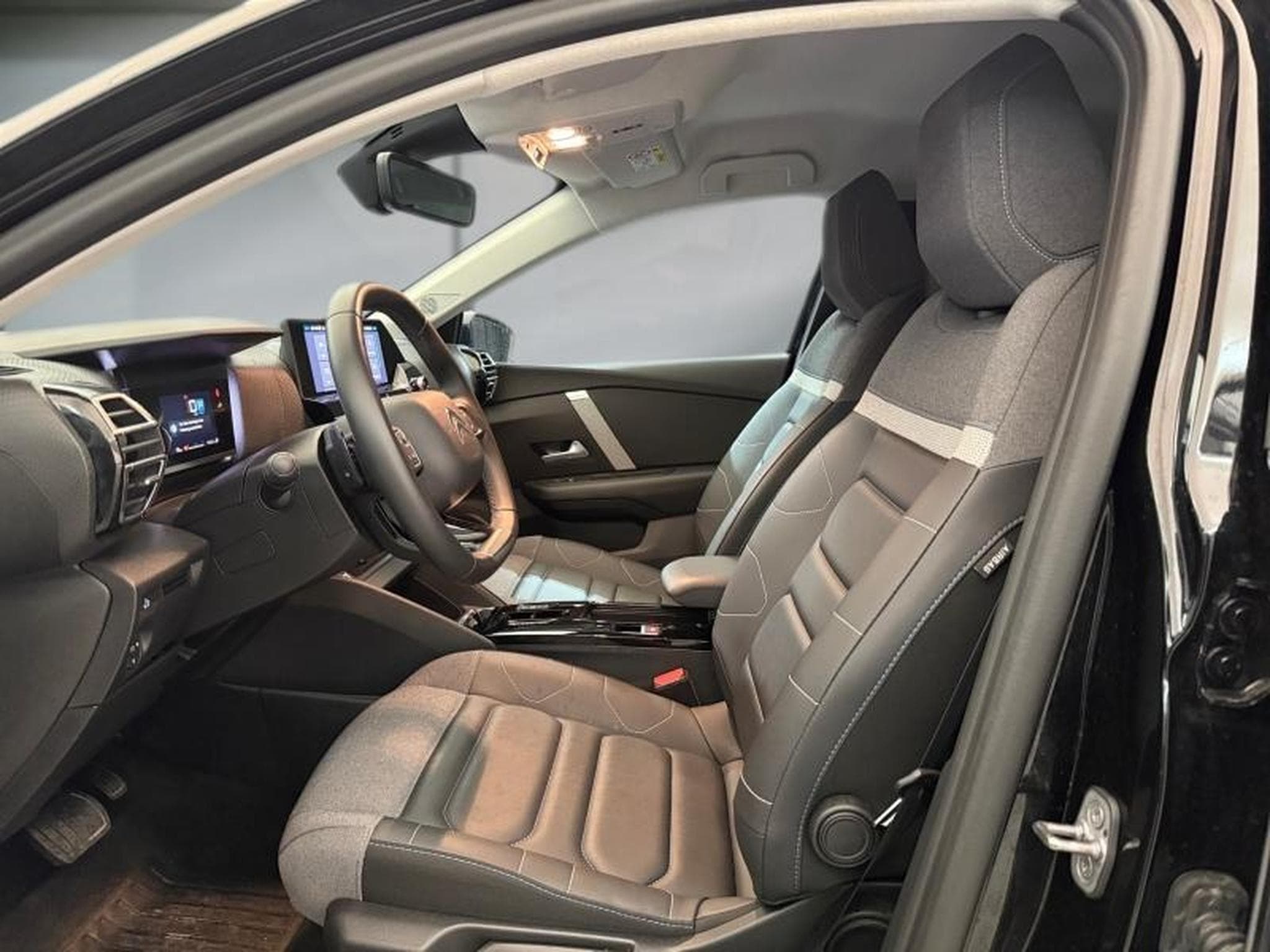 Citroën c4 x 1.5 BlueHDi 130ch S&S PLUS Automatique (2024) - Foto 11