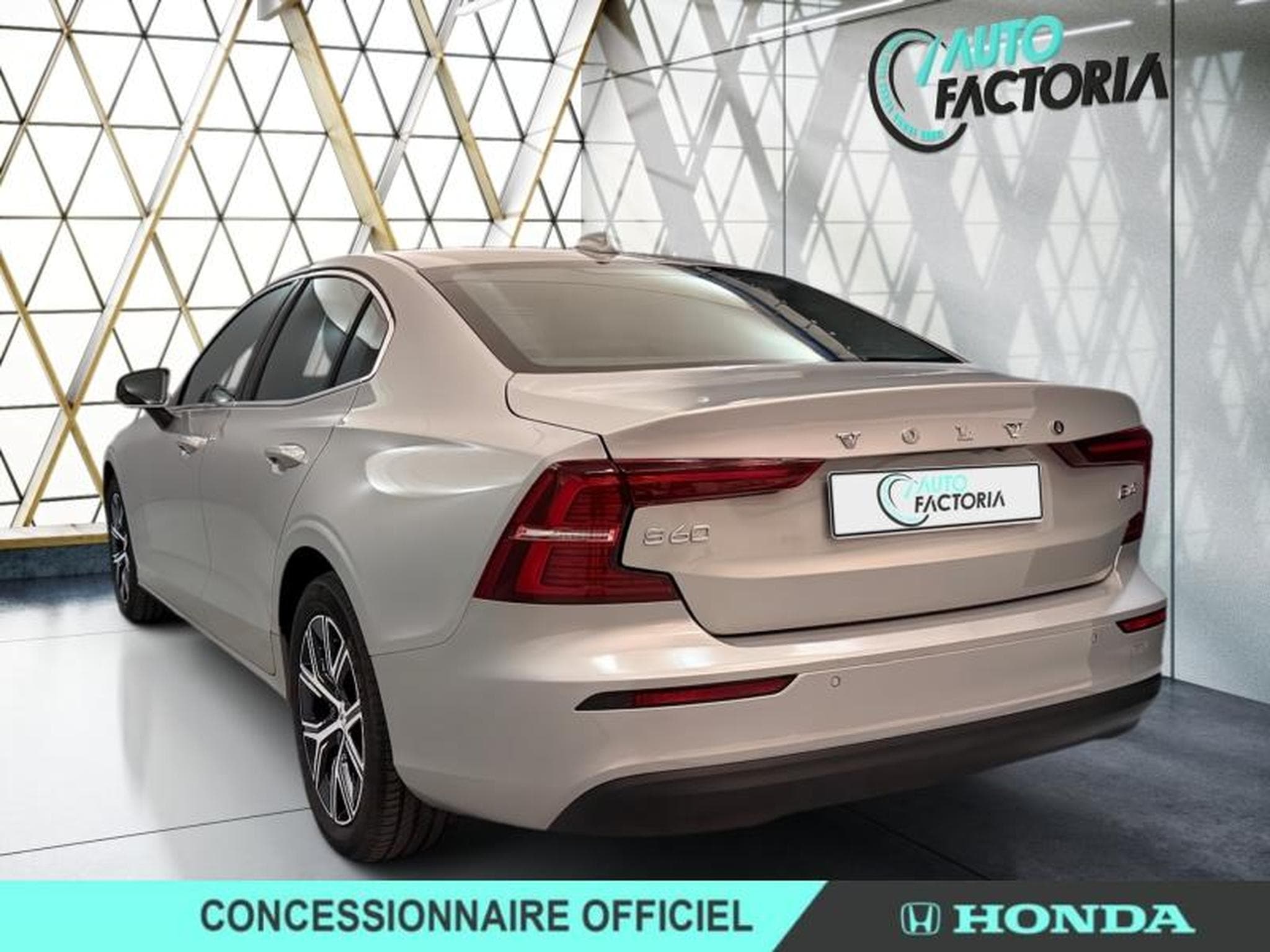 Volvo S60 2,0 197ch CORE (2024) - Foto 3