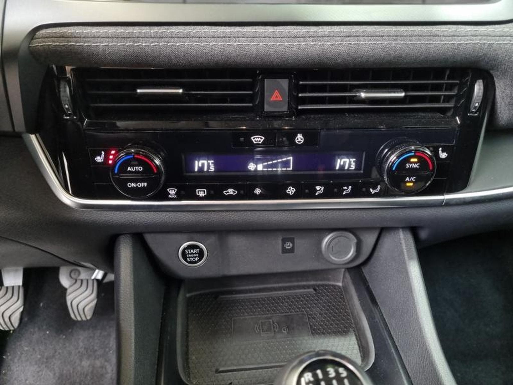 Nissan Qashqai 1.3 Mild Hybrid 158ch N-Connecta Xtronic 2024 (2024) - Foto 15