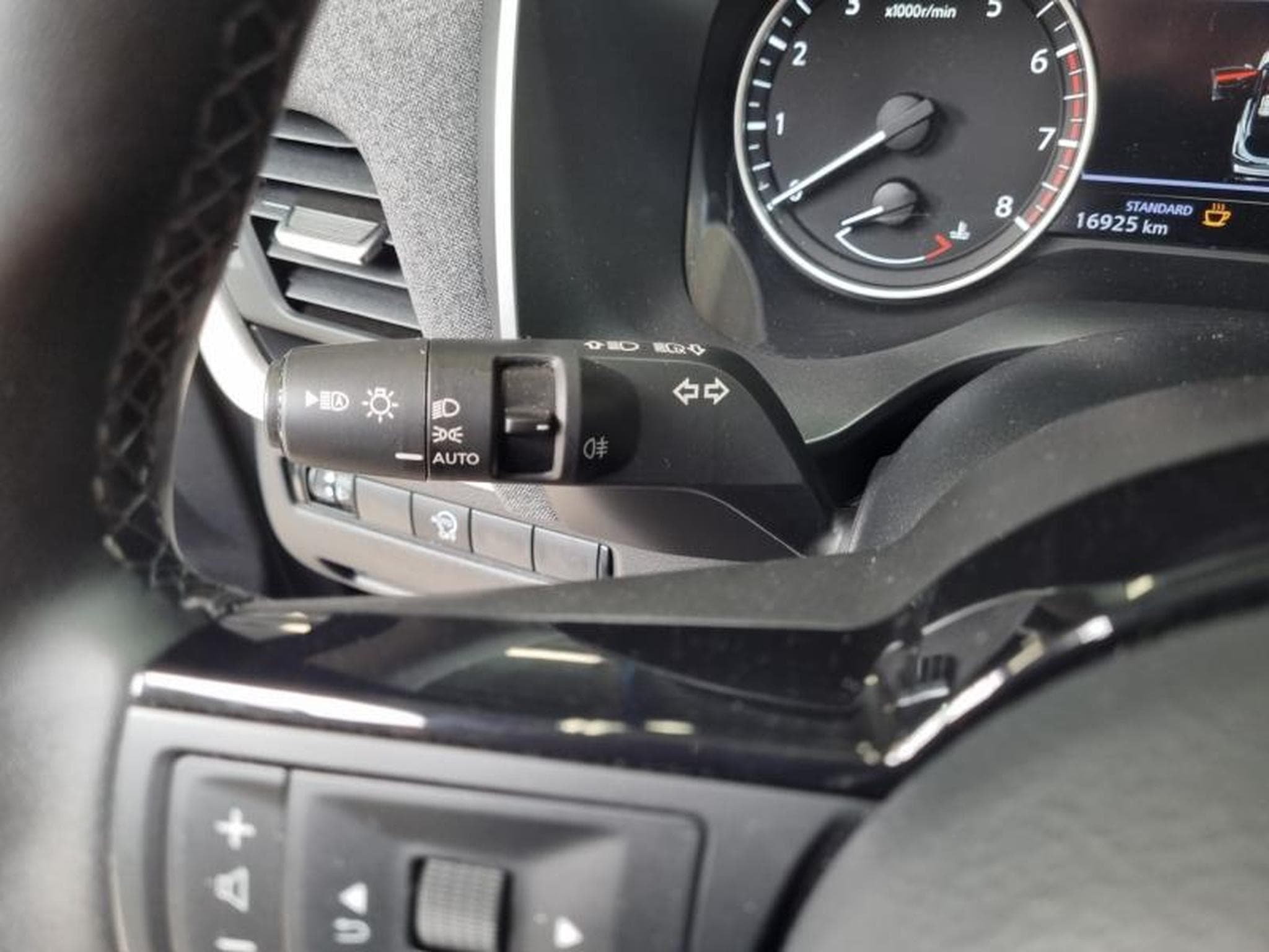 Nissan Qashqai 1.3 Mild Hybrid 158ch N-Connecta Xtronic 2024 (2024) - Foto 24