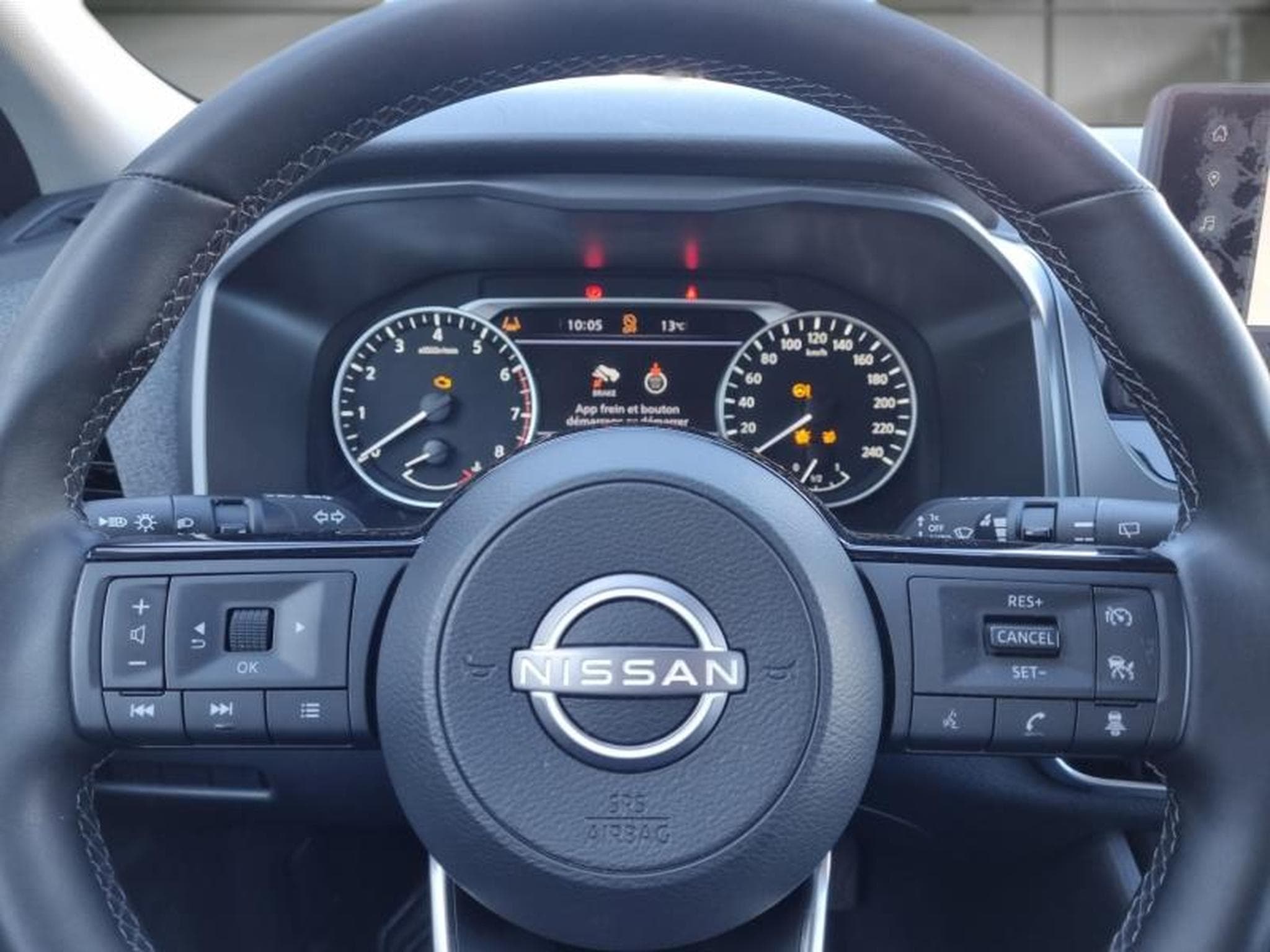 Nissan Qashqai 1.3 DIG-T 140CH MHEV CONNECT (2024) - Foto 23