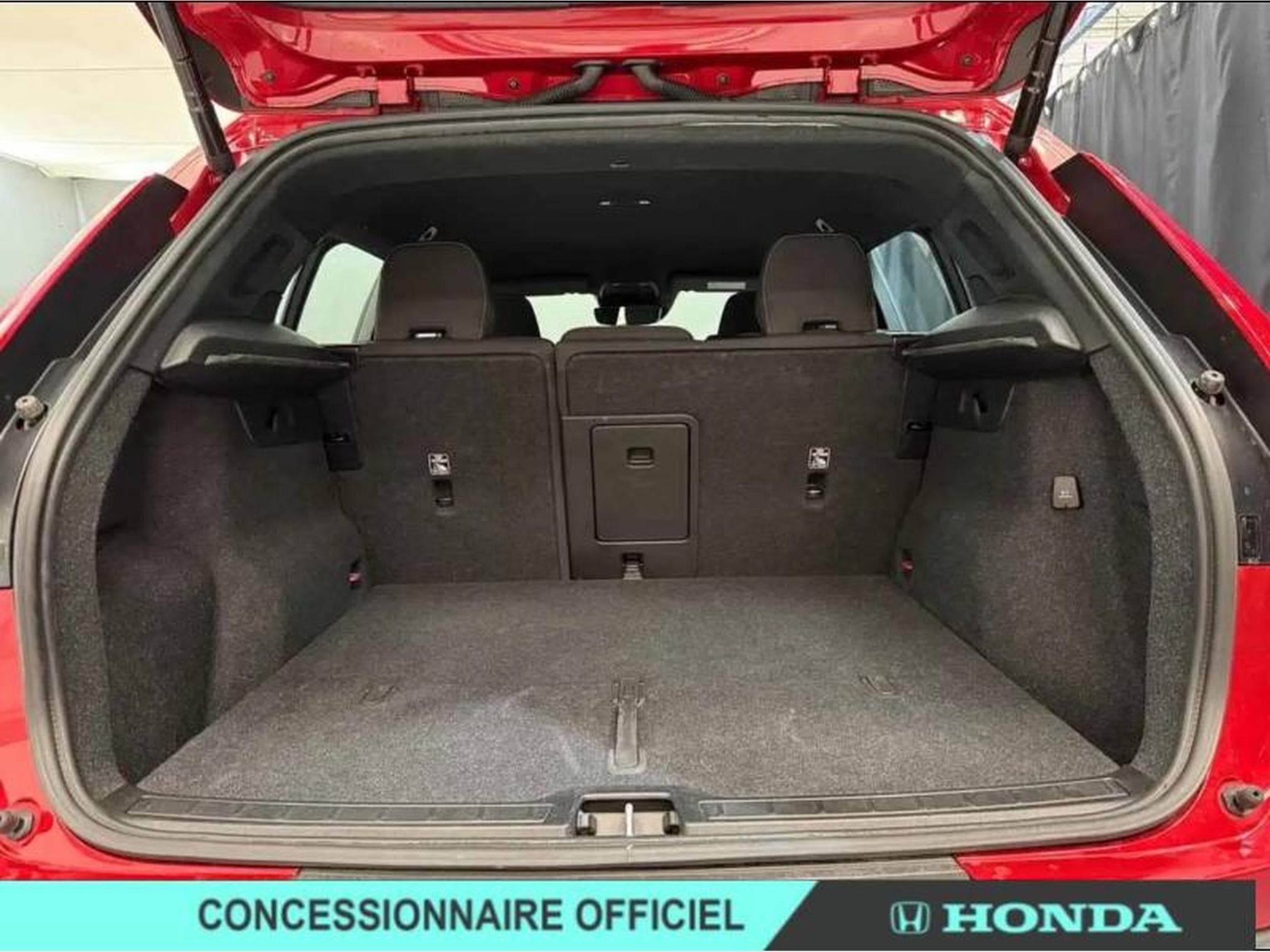 Volvo XC40 B3 163ch Core DCT 7 (2024) - Foto 3