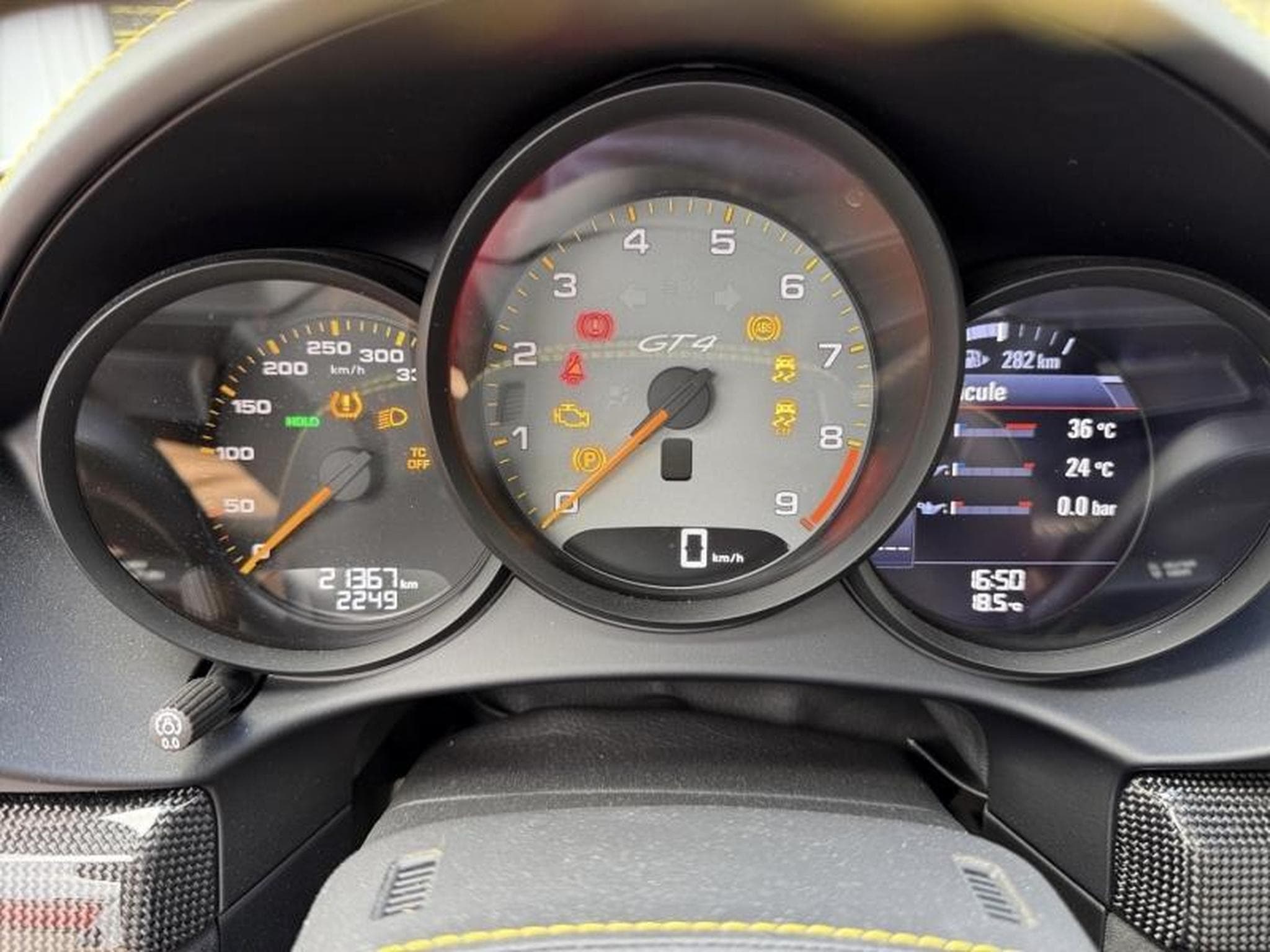 Porsche 718 Cayman 4.0 420ch GT4 (2020) - Foto 12