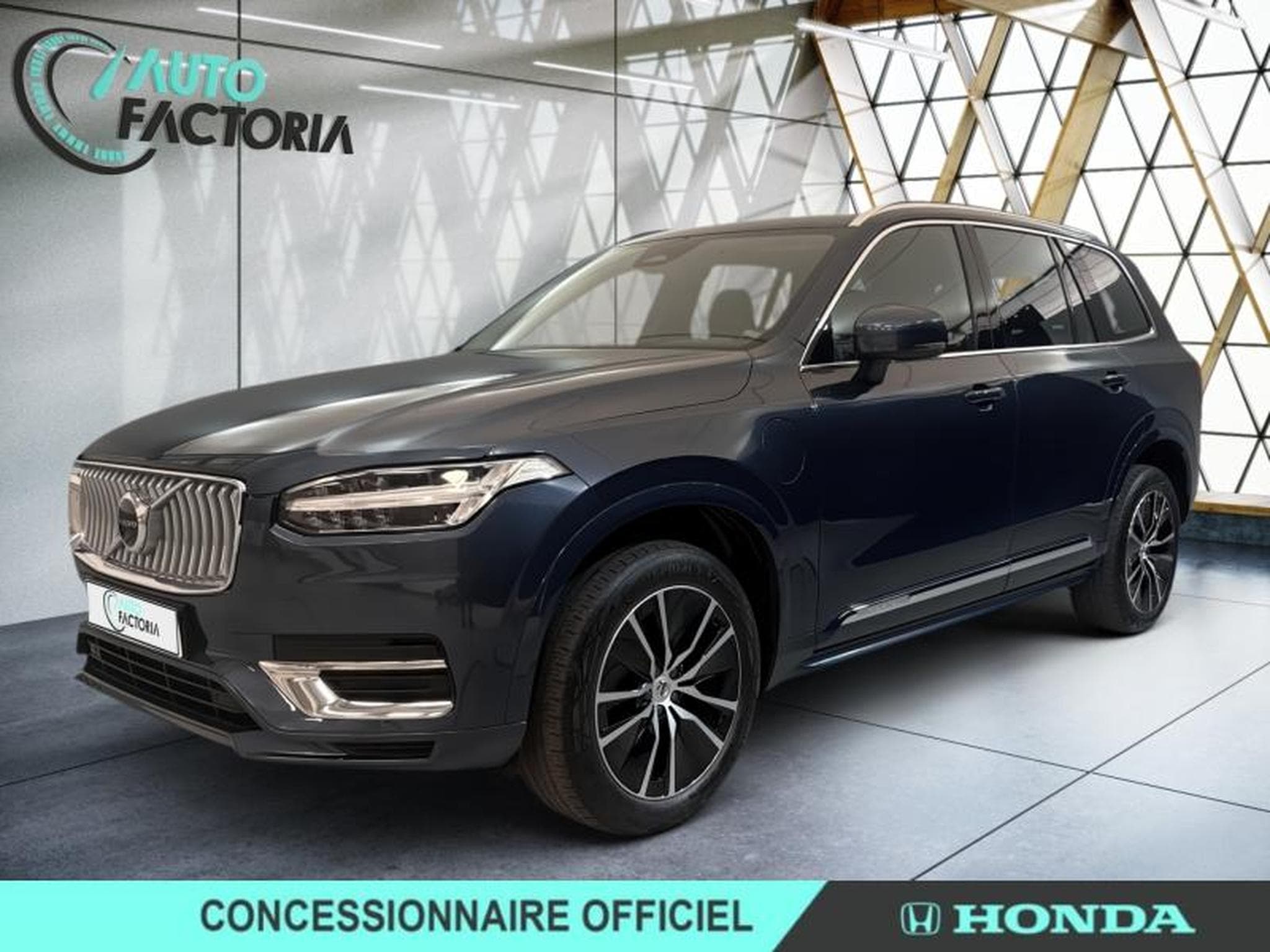 Volvo XC90 T8 AWD 310 + 145ch Core Bright (2024) - Photo 1