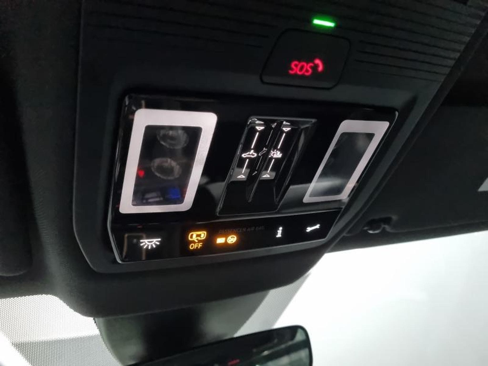 Cupra Leon 1.5 eTSI Hybrid 150ch V DSG7 (2025) - Photo 22