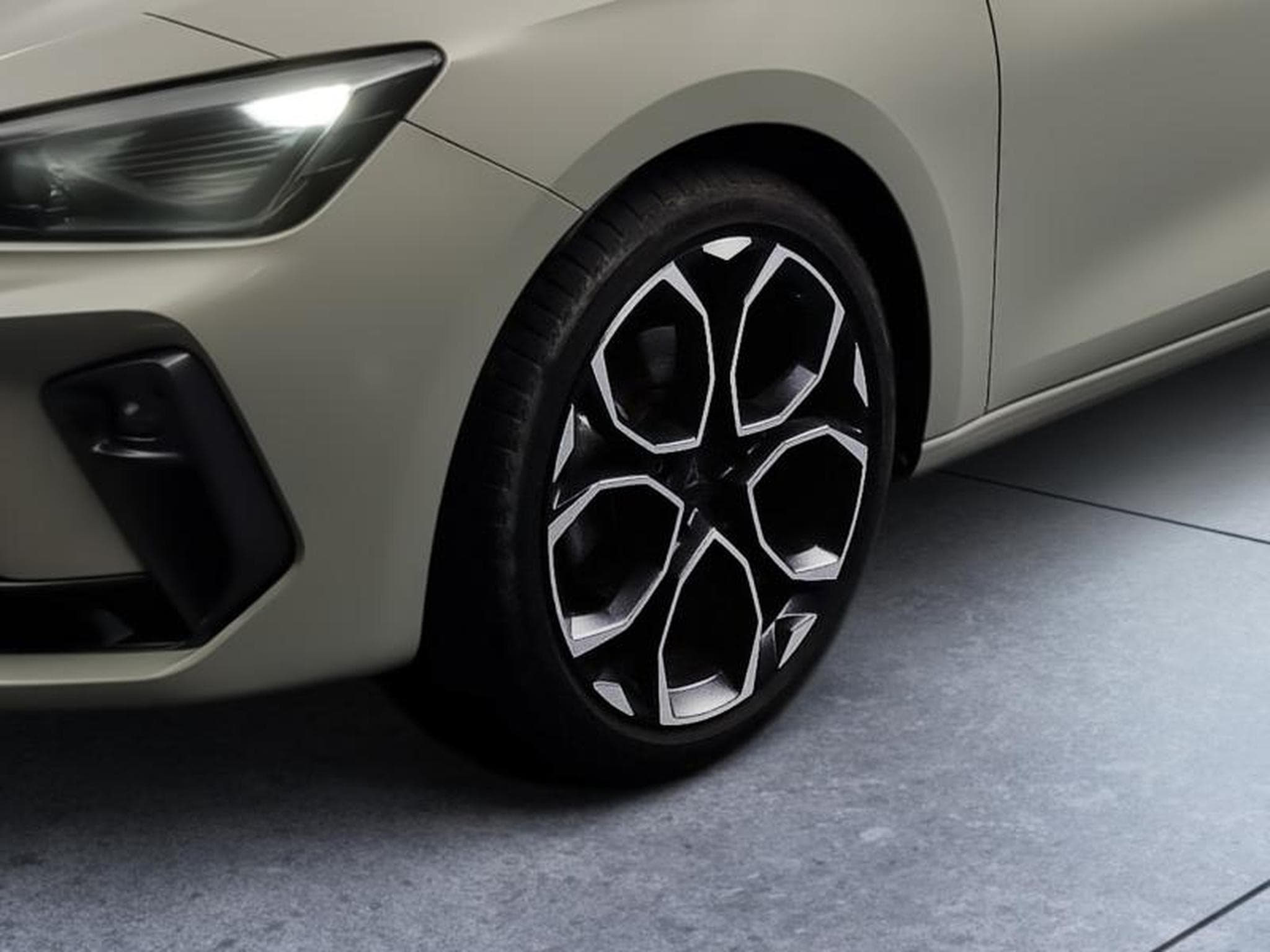 Cupra Leon 1.5 eTSI Hybrid 150ch V DSG7 (2025) - Photo 9