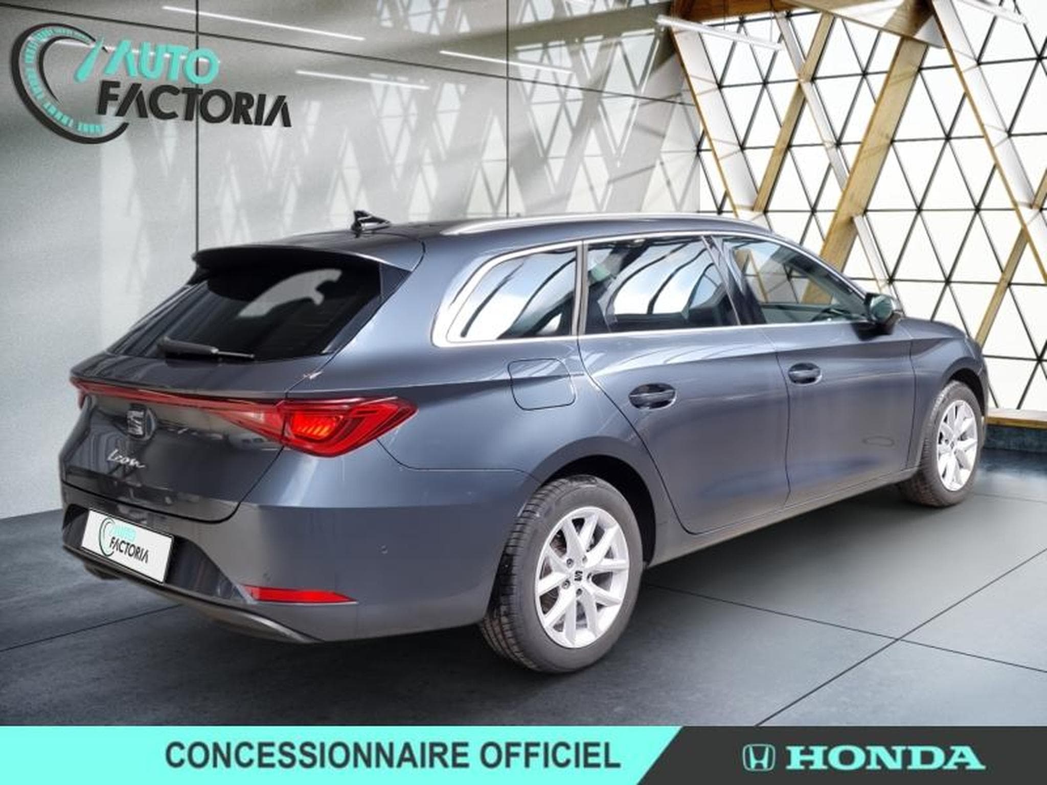 Seat Leon 2.0 TDI 115CH STYLE XL (2025) - Photo 5