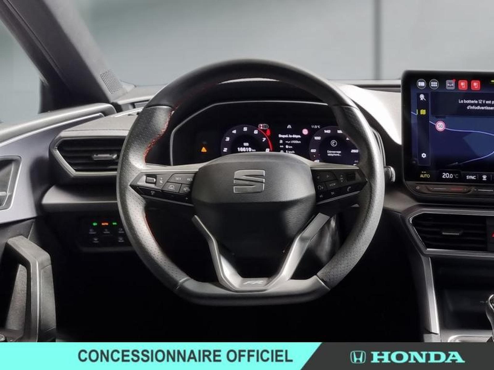 Seat Leon 1.5 TSI 115CH FR 25 ANNIVERSAIRE (2025) - Photo 2
