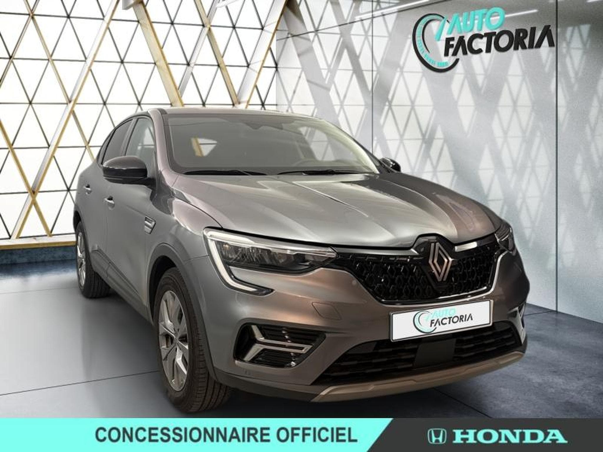 Renault Arkana 1.3 TCe 140ch mild hybrid Evolution EDC -24 (2025) - Foto 2